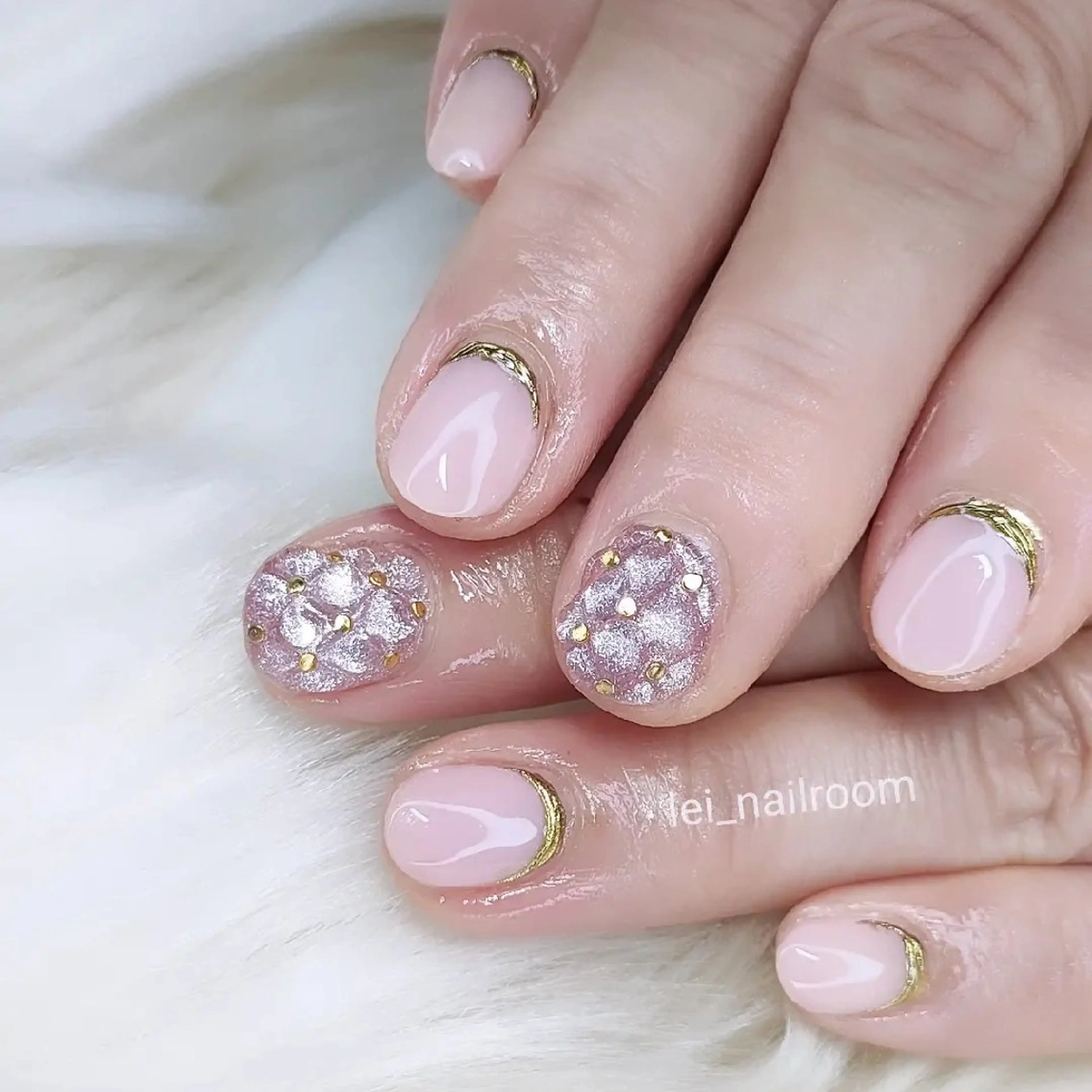 ネイル アートネイル ジェルネイル マグネットネイル ショートネイル lei🌼 nailroomのネイルデザイン