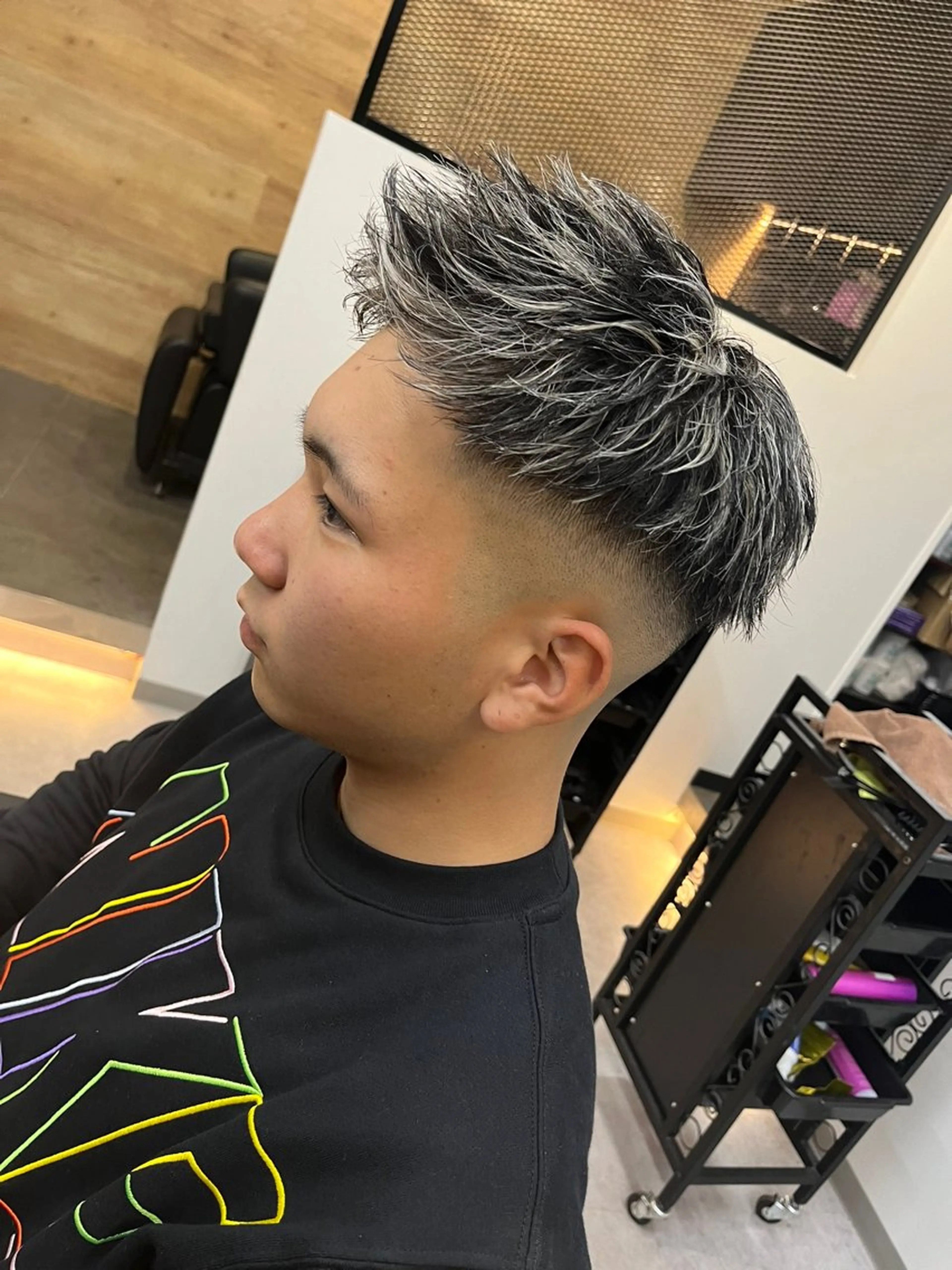 ショート カラー ヘアアレンジ メンズ メンズメッシュ メッシュ カット ヘアカラー ヘアセット men'slapis YUTOのヘアスタイル