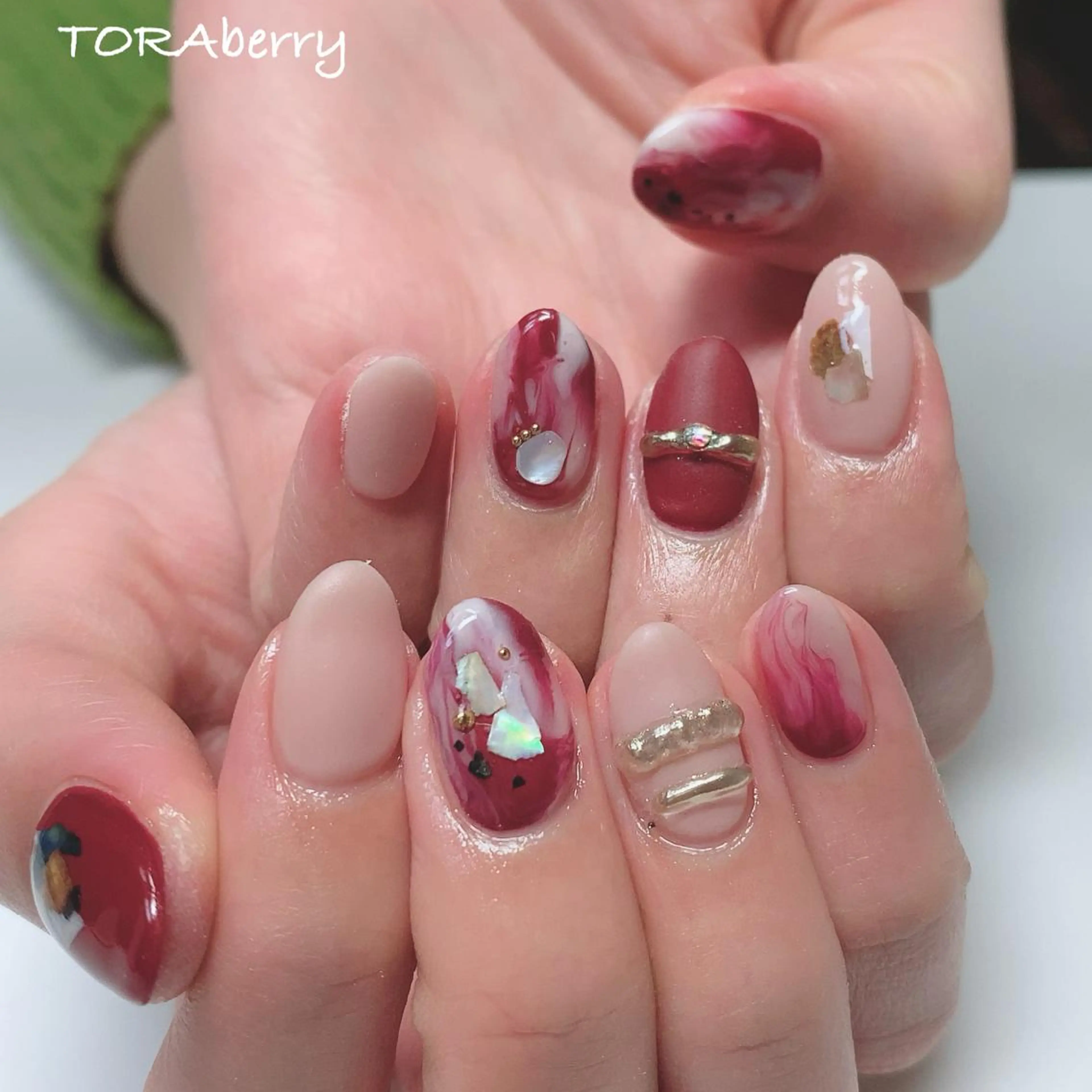 ネイル ネイリスト なつみのネイルデザイン