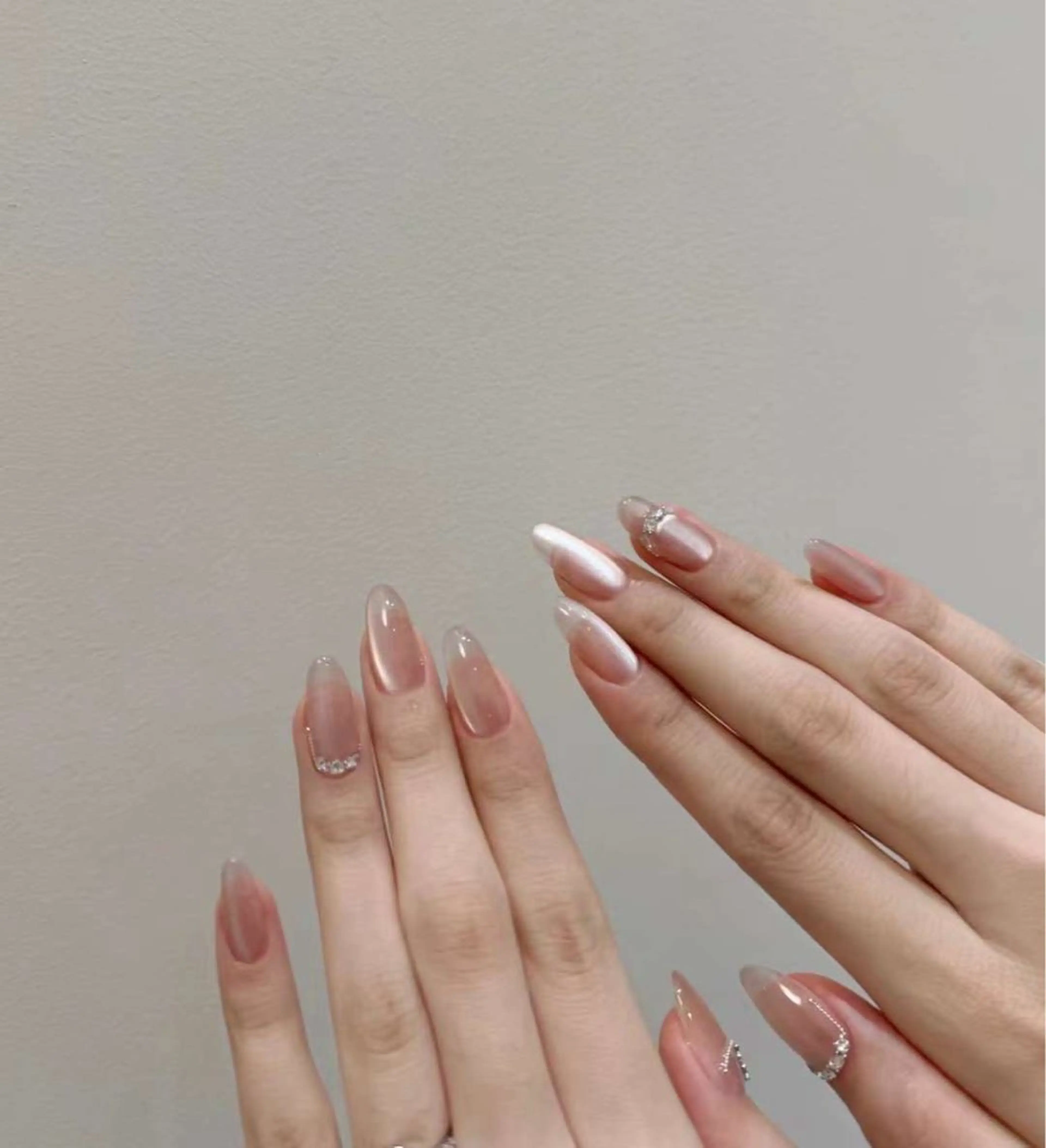 セミロング めぐみのネイルサロン スタッフ練習のネイルデザイン