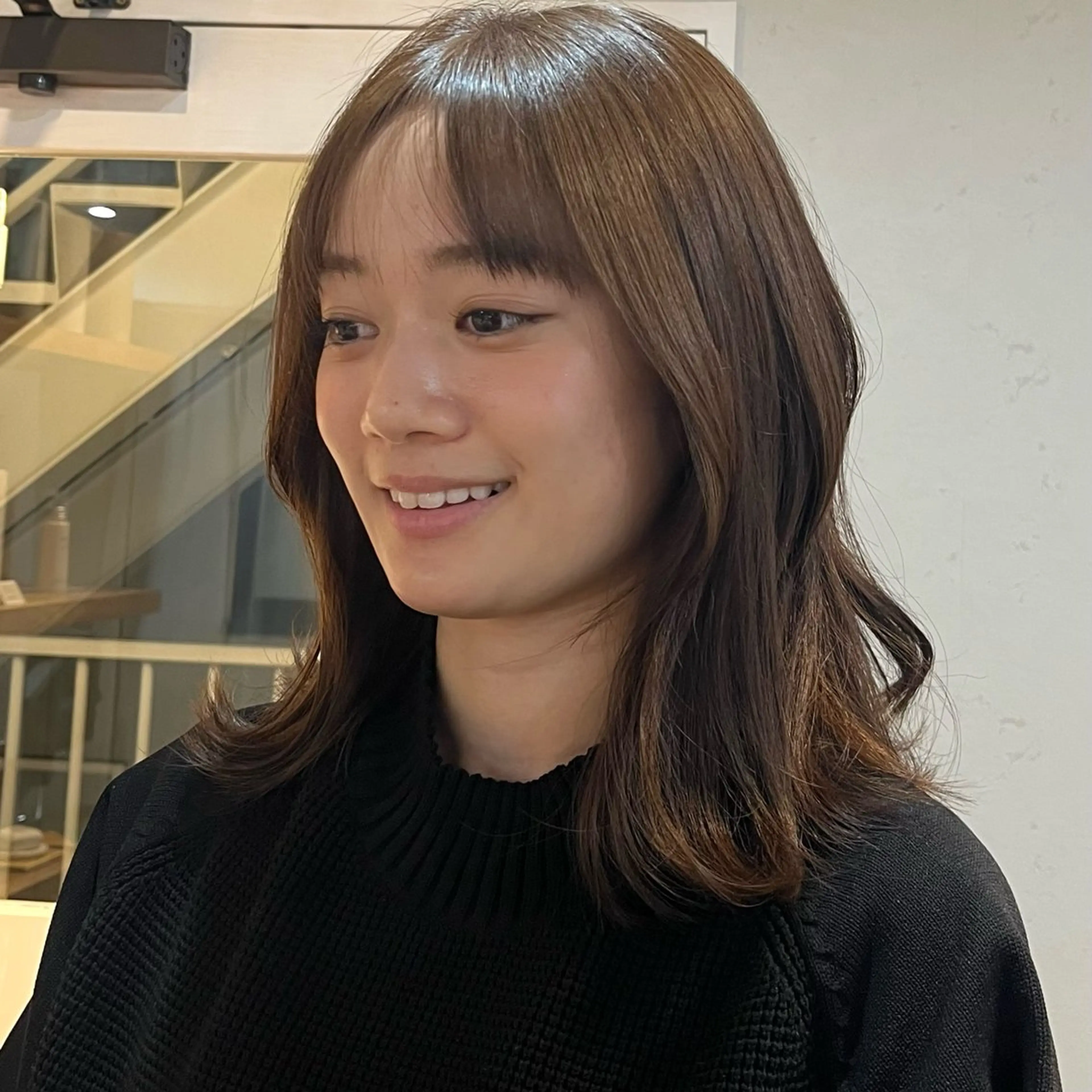 カラー ベージュカラー 透明感カラー オリーブベージュ ヘアカラー トリートメント 無料カットモデル募集 岡千尋のヘアスタイル