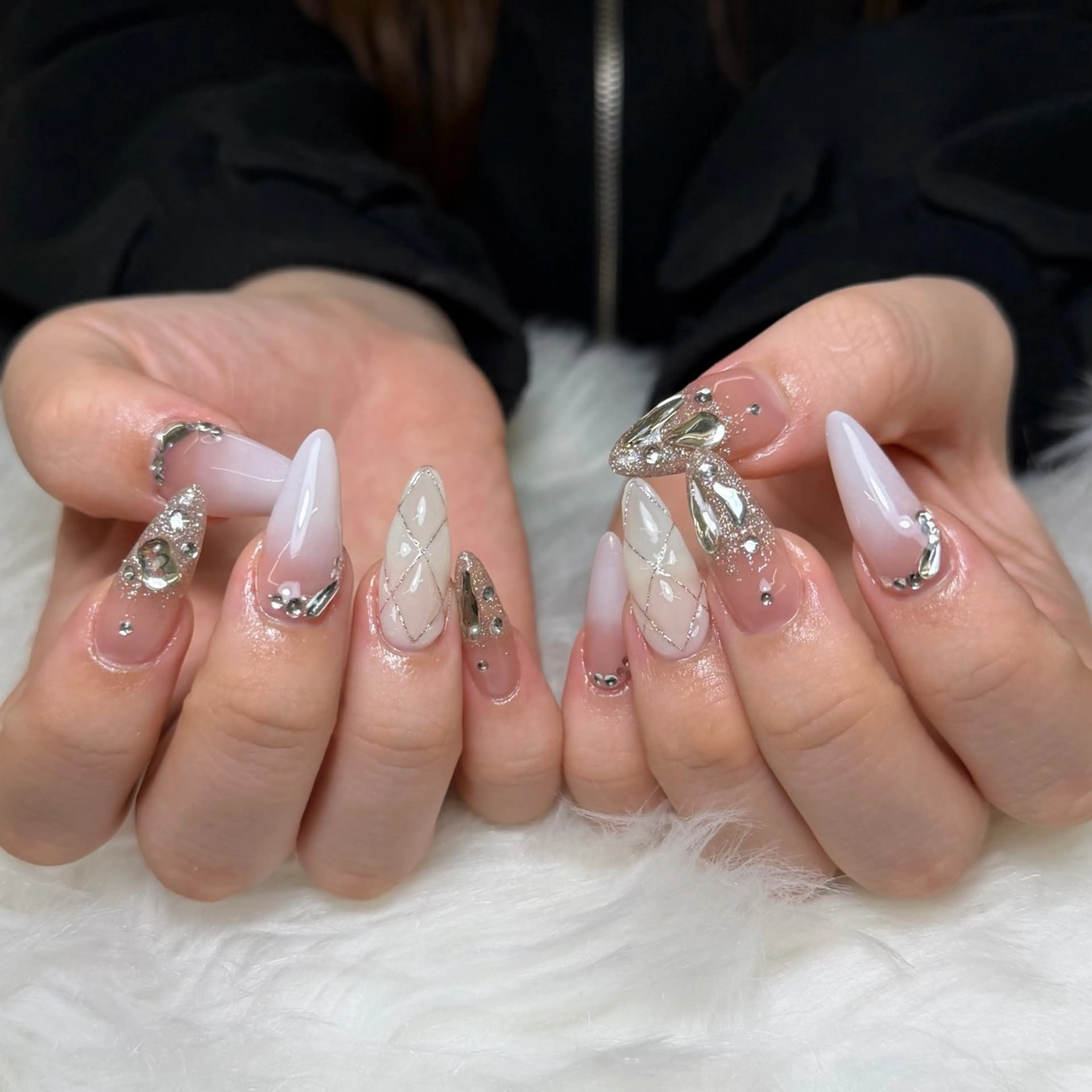 ネイル 韓国ネイル 持ち込み ニュアンスネイル ワンホンネイル ハンドネイル Mio Nailのネイルデザイン