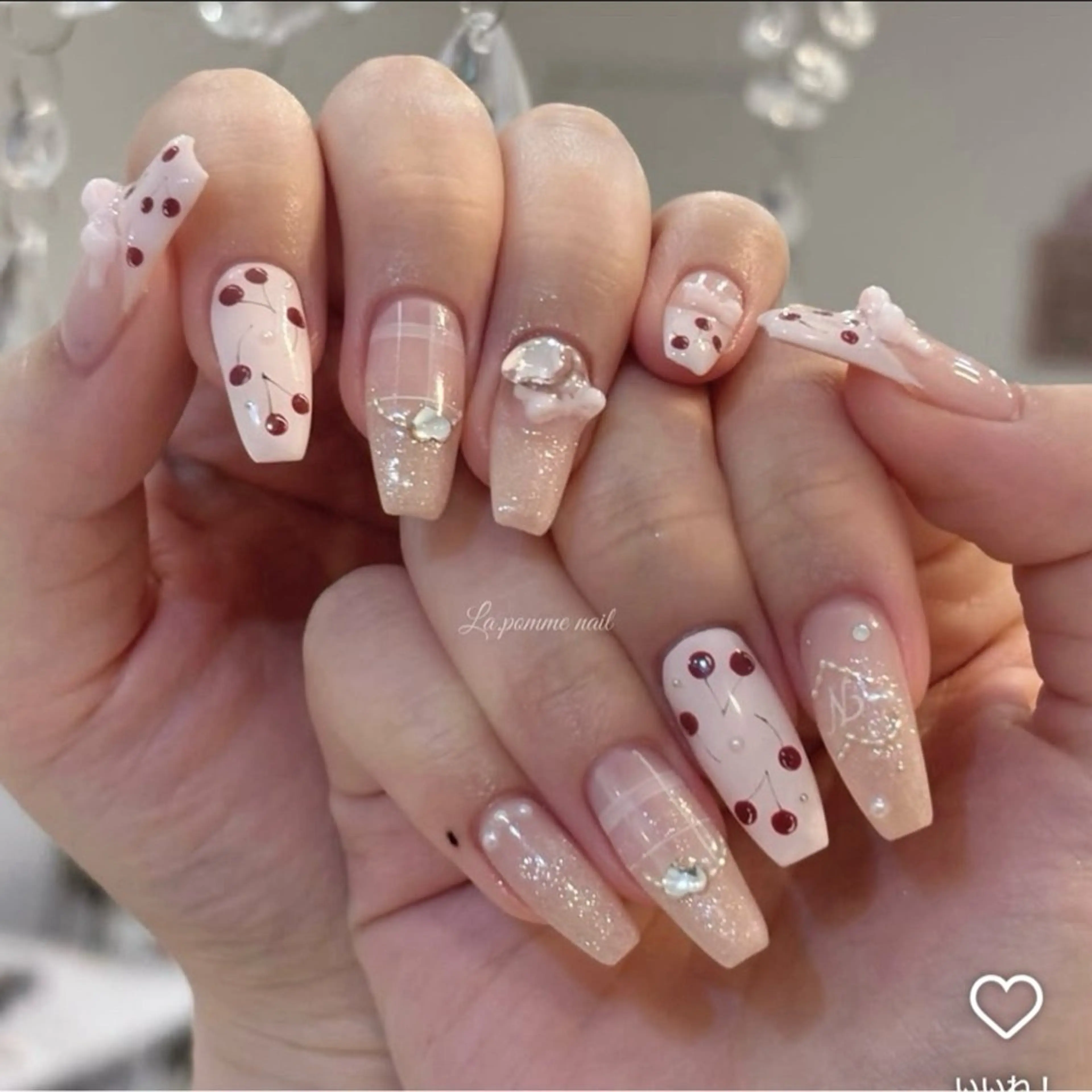 ネイル フレンチネイル ジェルネイル ガラスフレンチ ハロウィン ハート H.baby Nail Salonのネイルデザイン