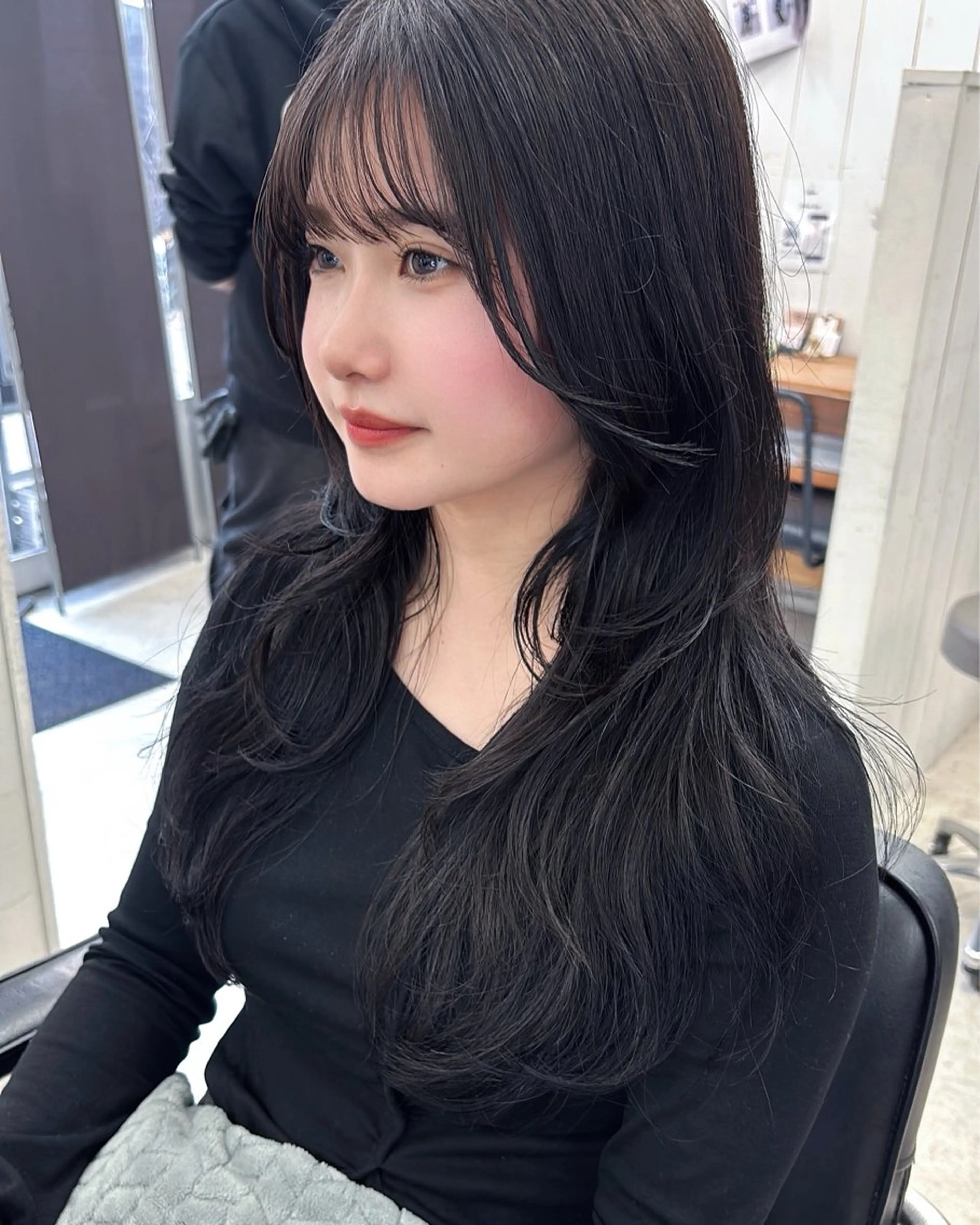 ロング カラー ハッシュカット 韓国風ヘア カット ヘアカラー トリートメント Ann./艶髪 /レイヤーカットのヘアスタイル