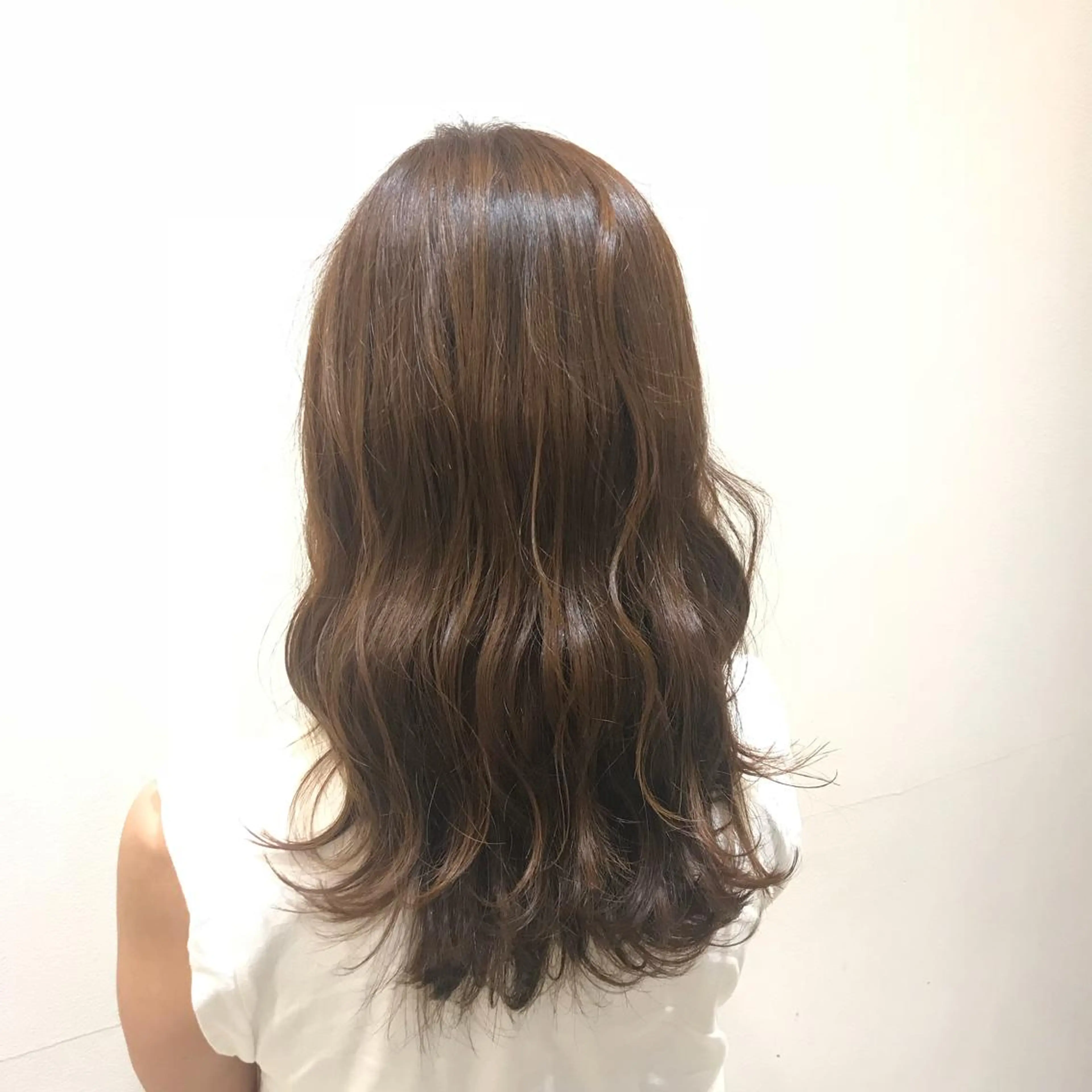 ロング カラー 阿部 響香のヘアスタイル
