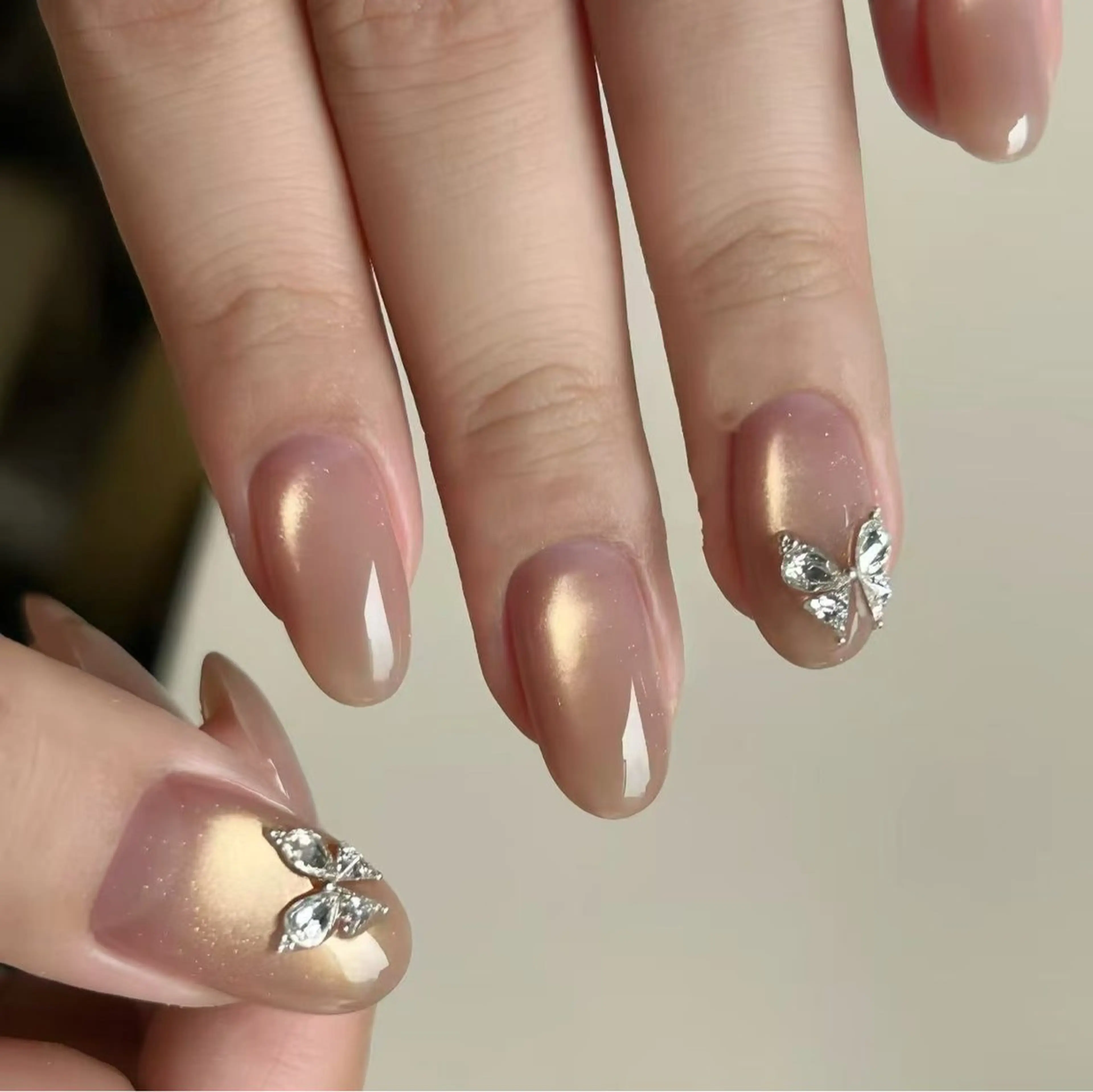 ネイル オーロラネイル フラワーネイル フットネイル フレンチネイル ジェルネイル ハンドネイル BabyYouMi nailのネイルデザイン