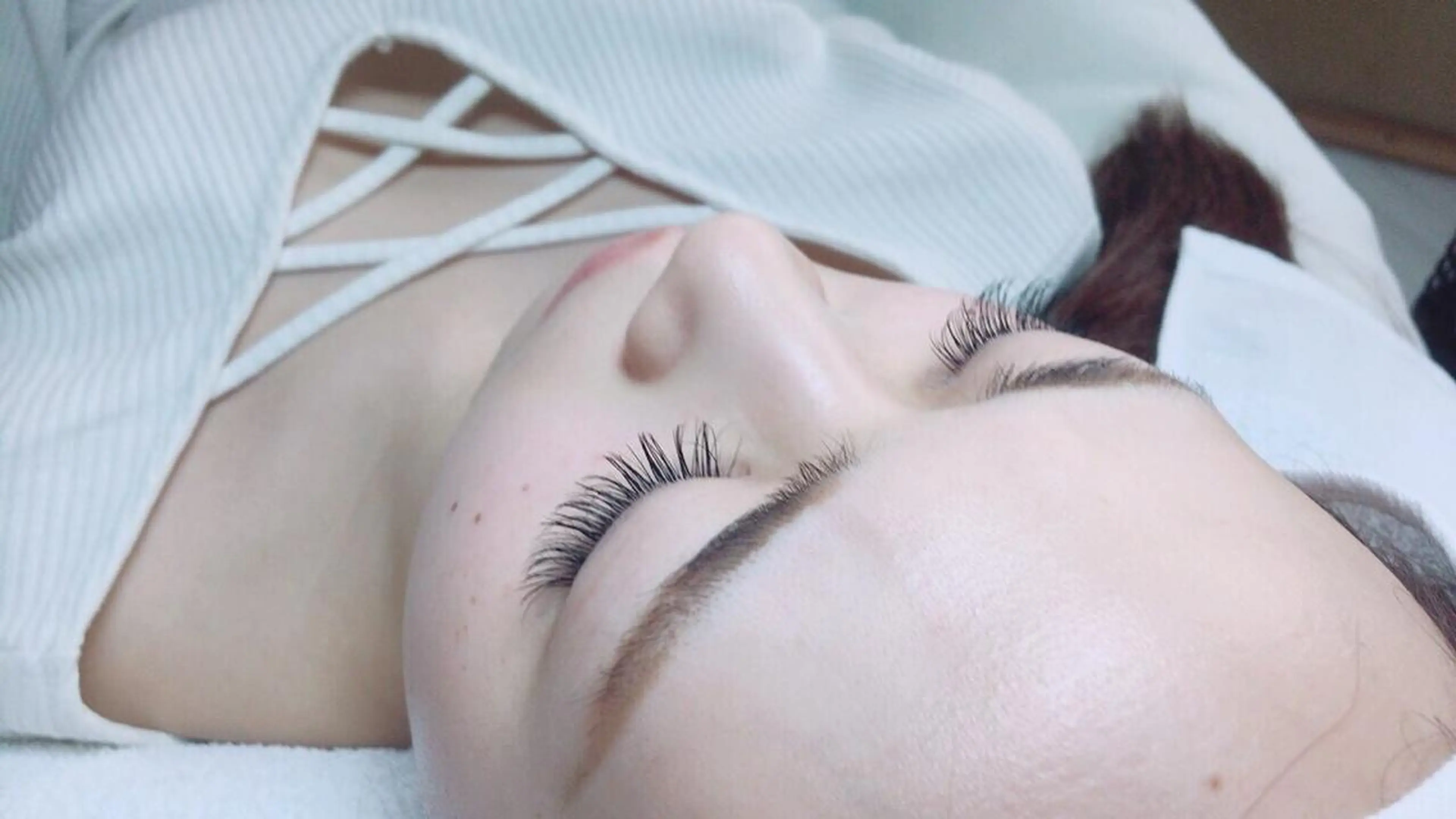 ロング カラー パーマ ヘアアレンジ キッズ ネイル マツエク・マツパ brille ~eyelash~のマツエク・マツパデザイン