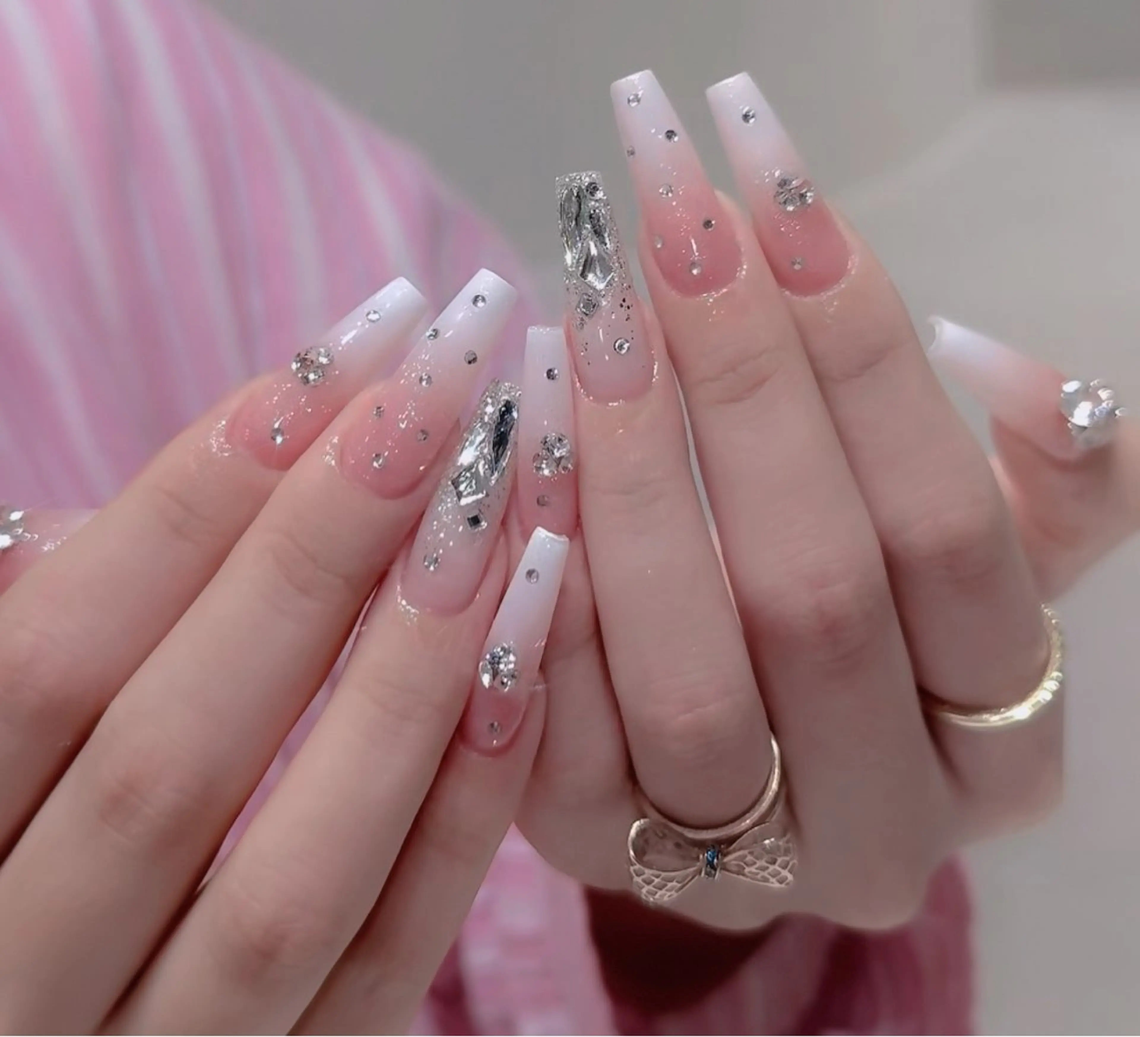 ネイル フレンチネイル ジェルネイル ガラスフレンチ ハロウィン ハート ハンドネイル H.baby Nail Salonのネイルデザイン
