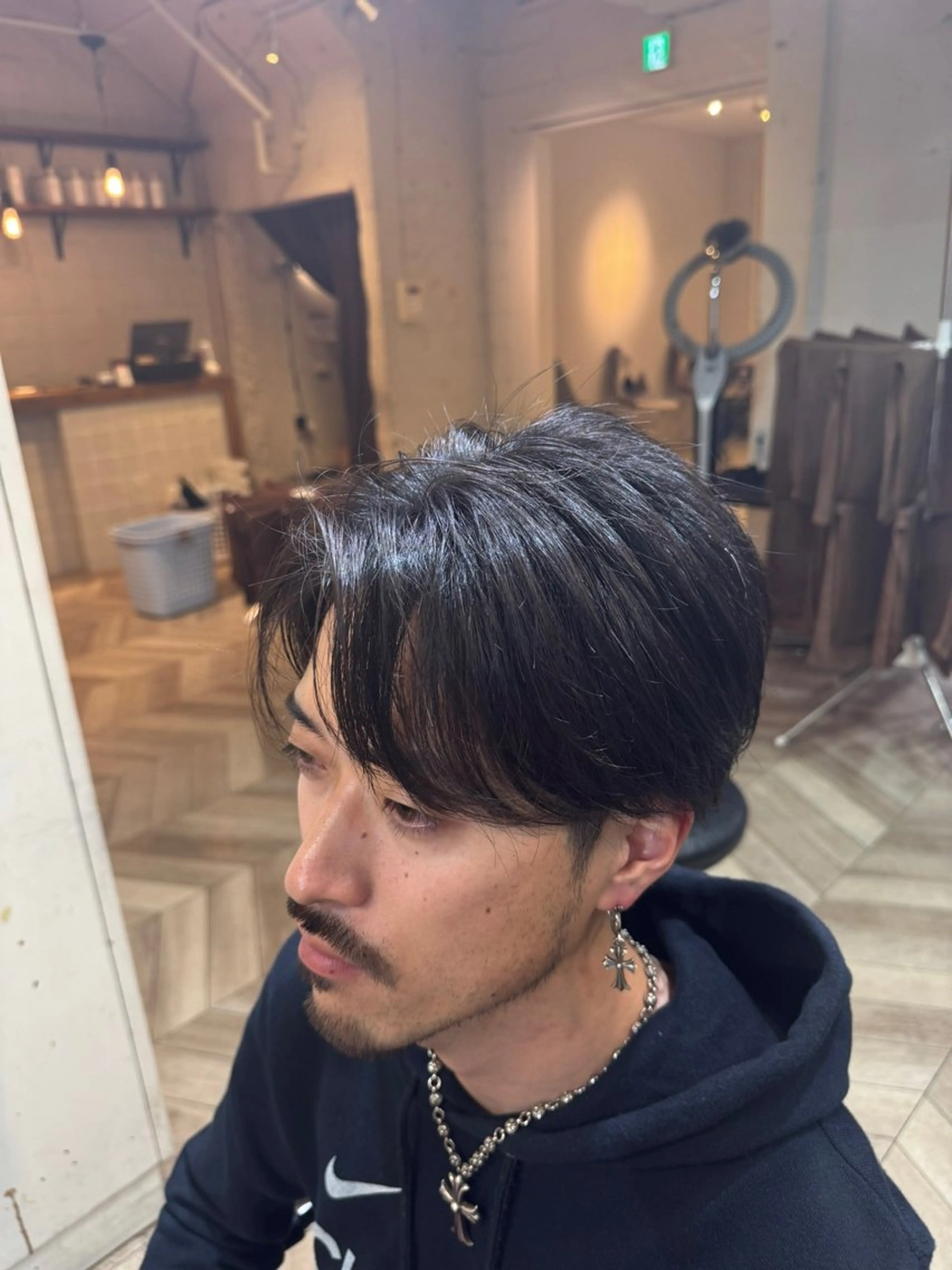 メンズ センターパート メンズパーマ 稲村 和己のヘアスタイル