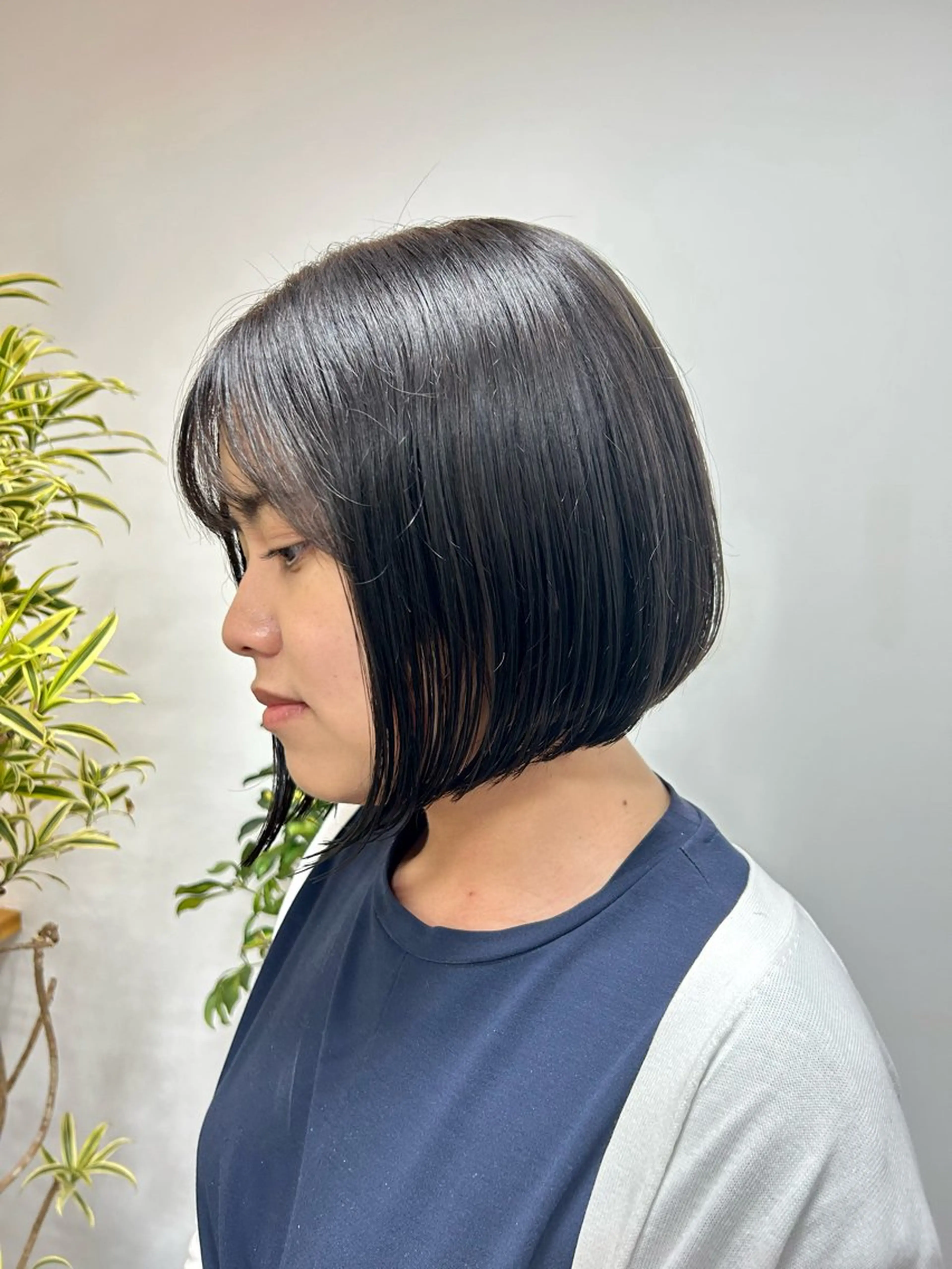 ショート カラー コバヤシ リョウのヘアスタイル