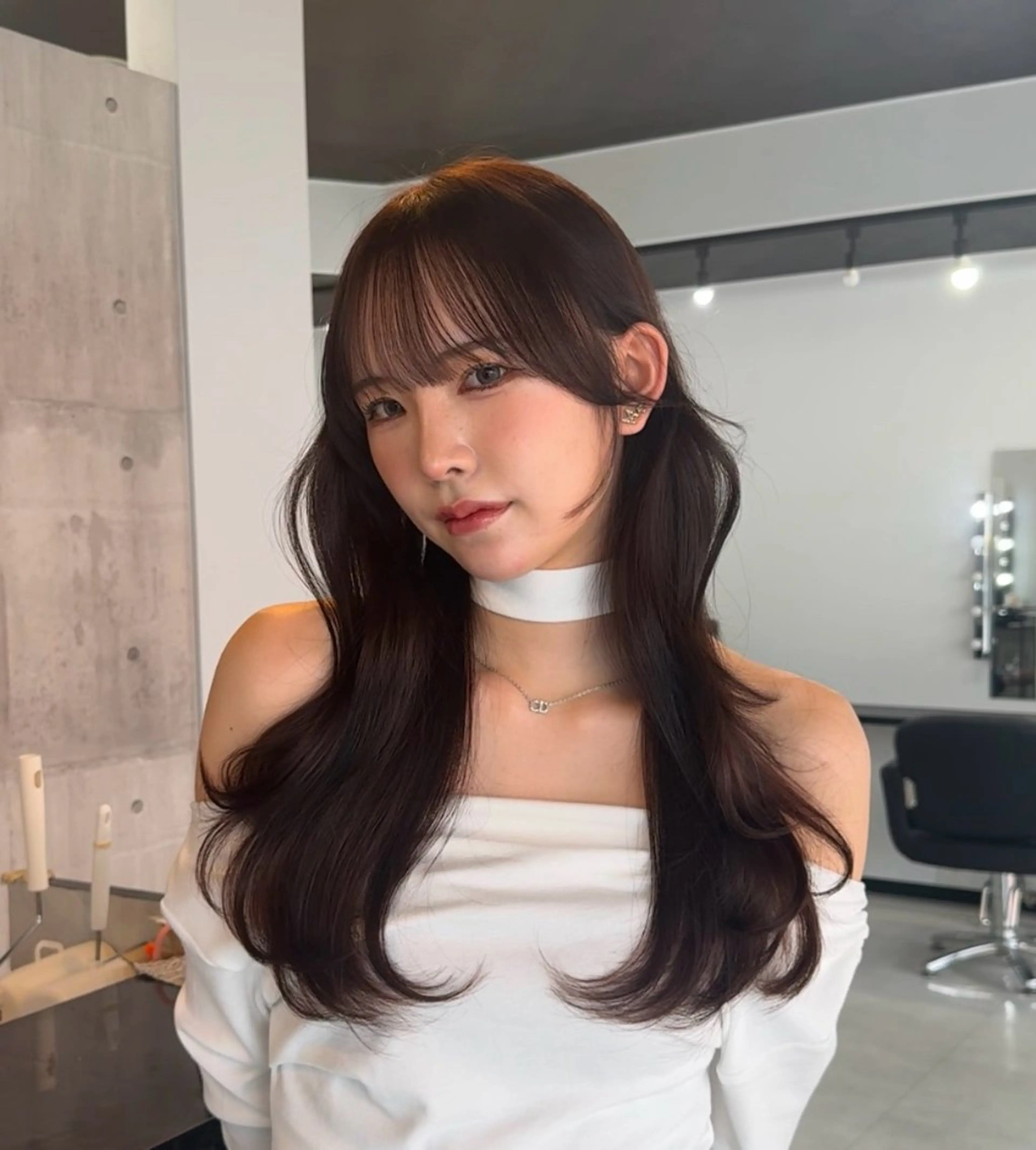 ロング レイヤー・ブリーチ kiyotoshiのヘアスタイル