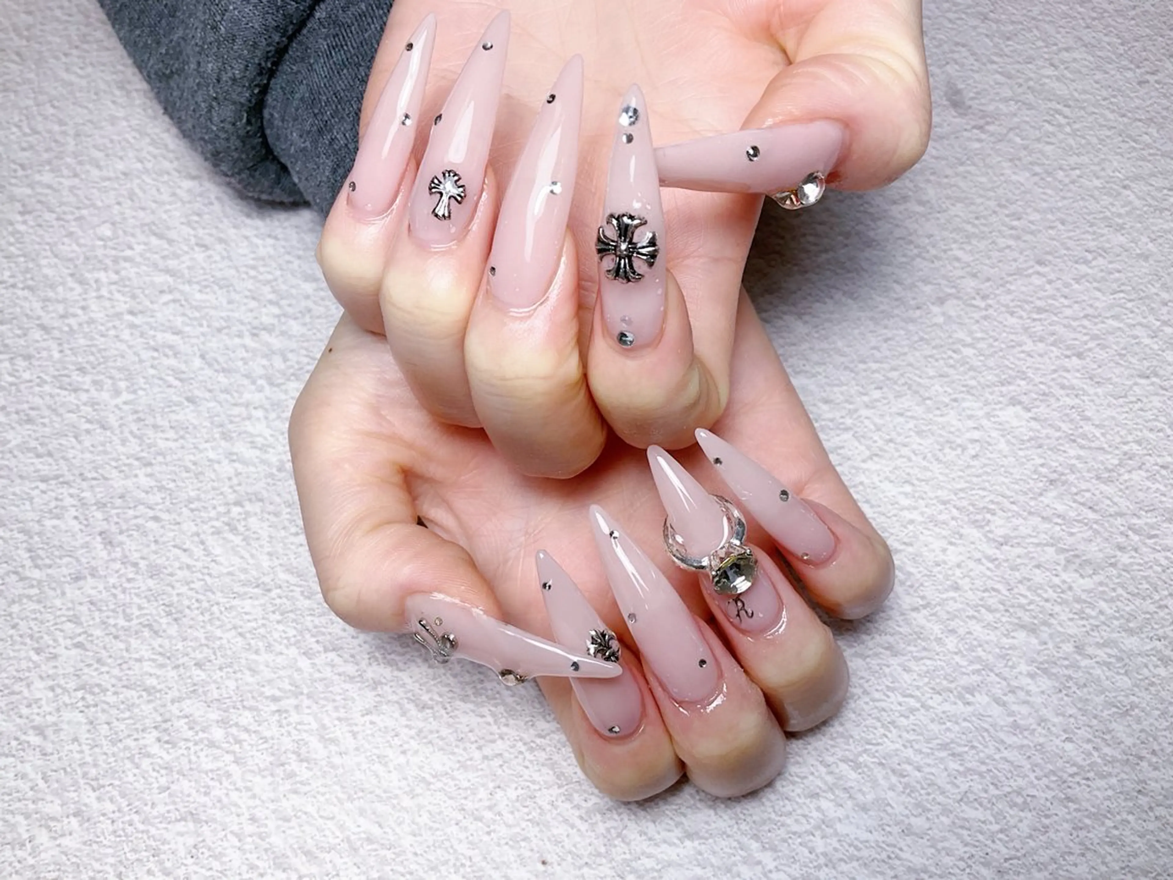 ネイル ハンドネイル 🍭Yun nail hyejin🌸のネイルデザイン