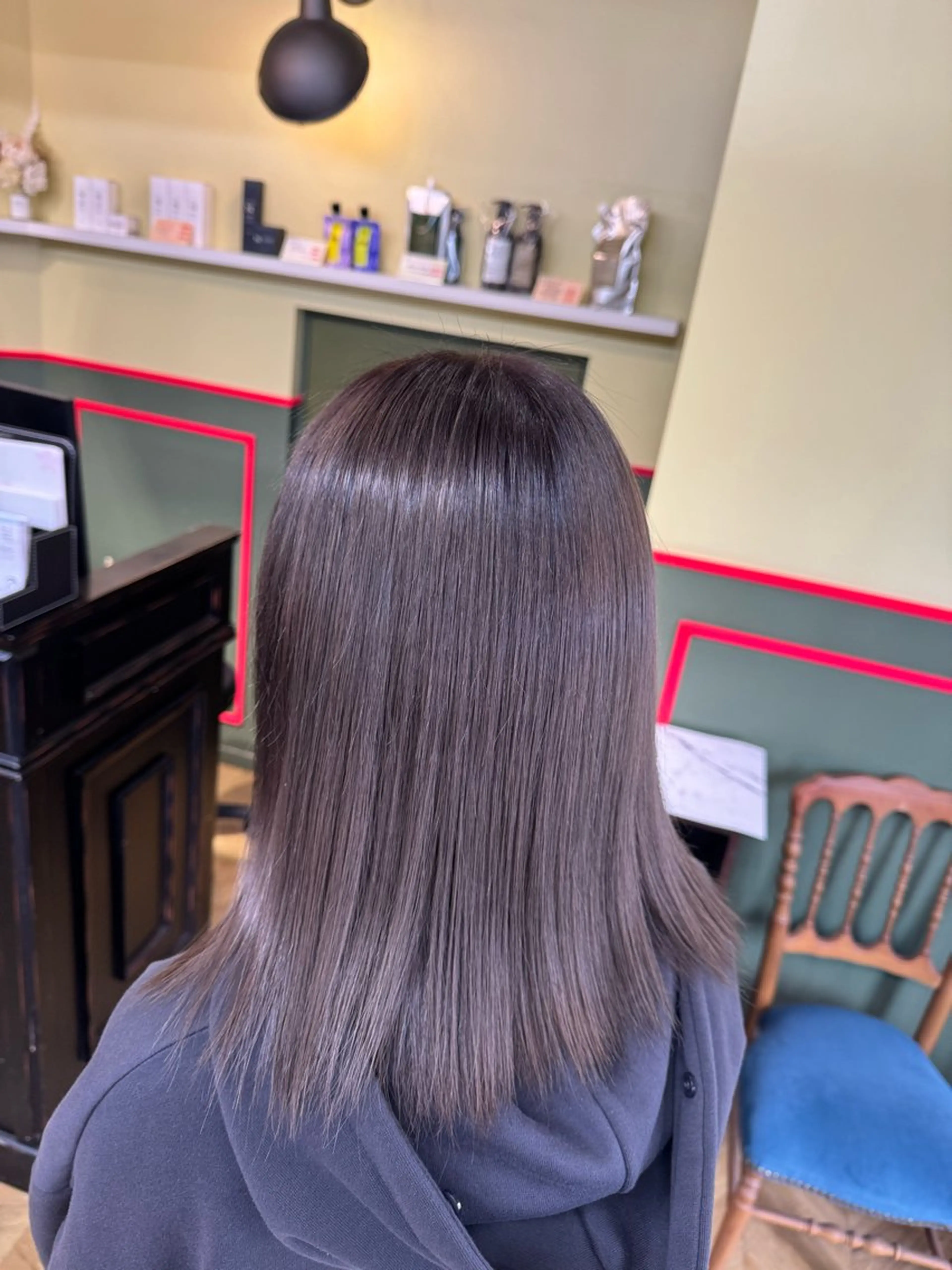 ミディアム カラー ヘアカラー 米倉 麻衣のヘアスタイル