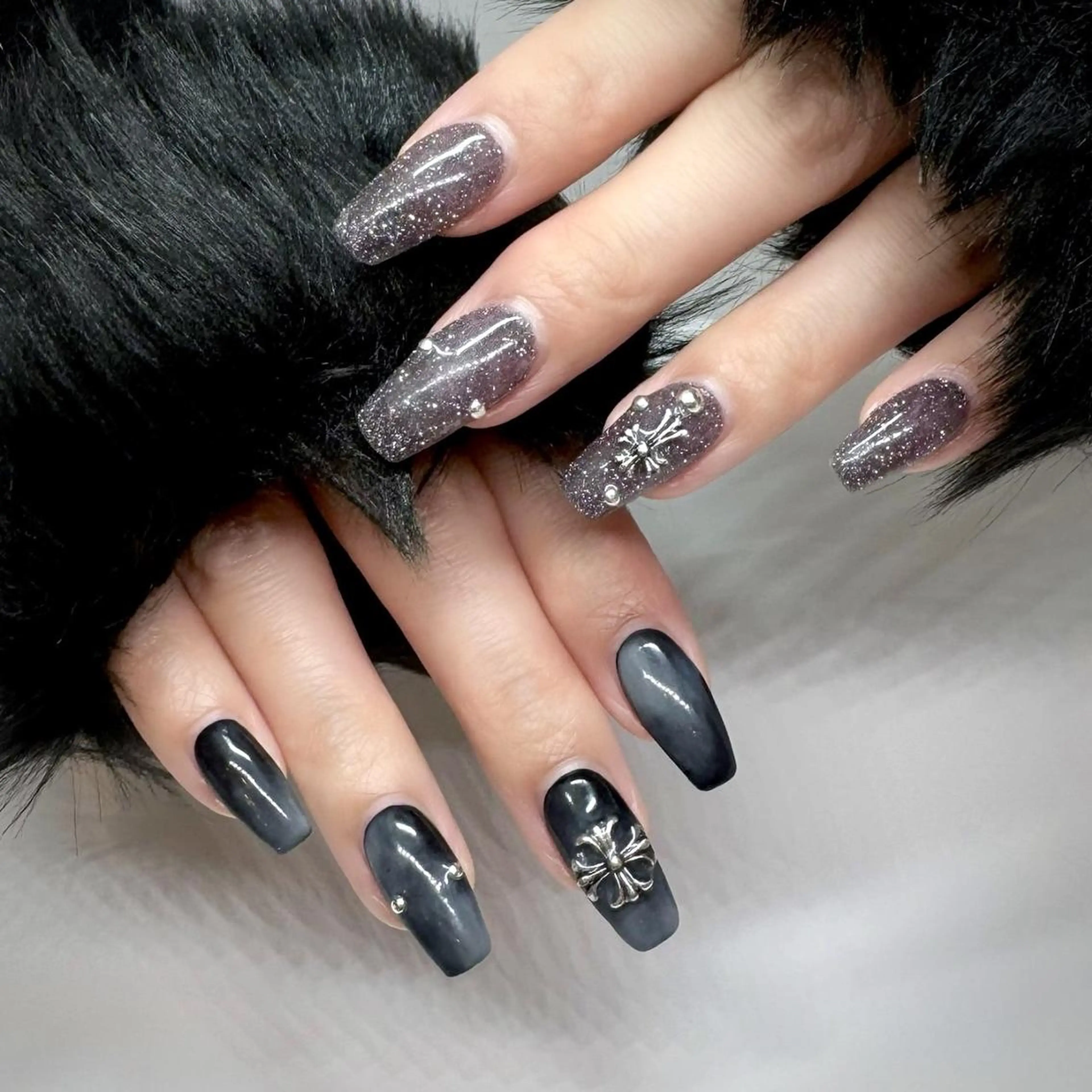 ネイル 持ち込み 【山岡】 ロイヤル•セラピストのネイルデザイン