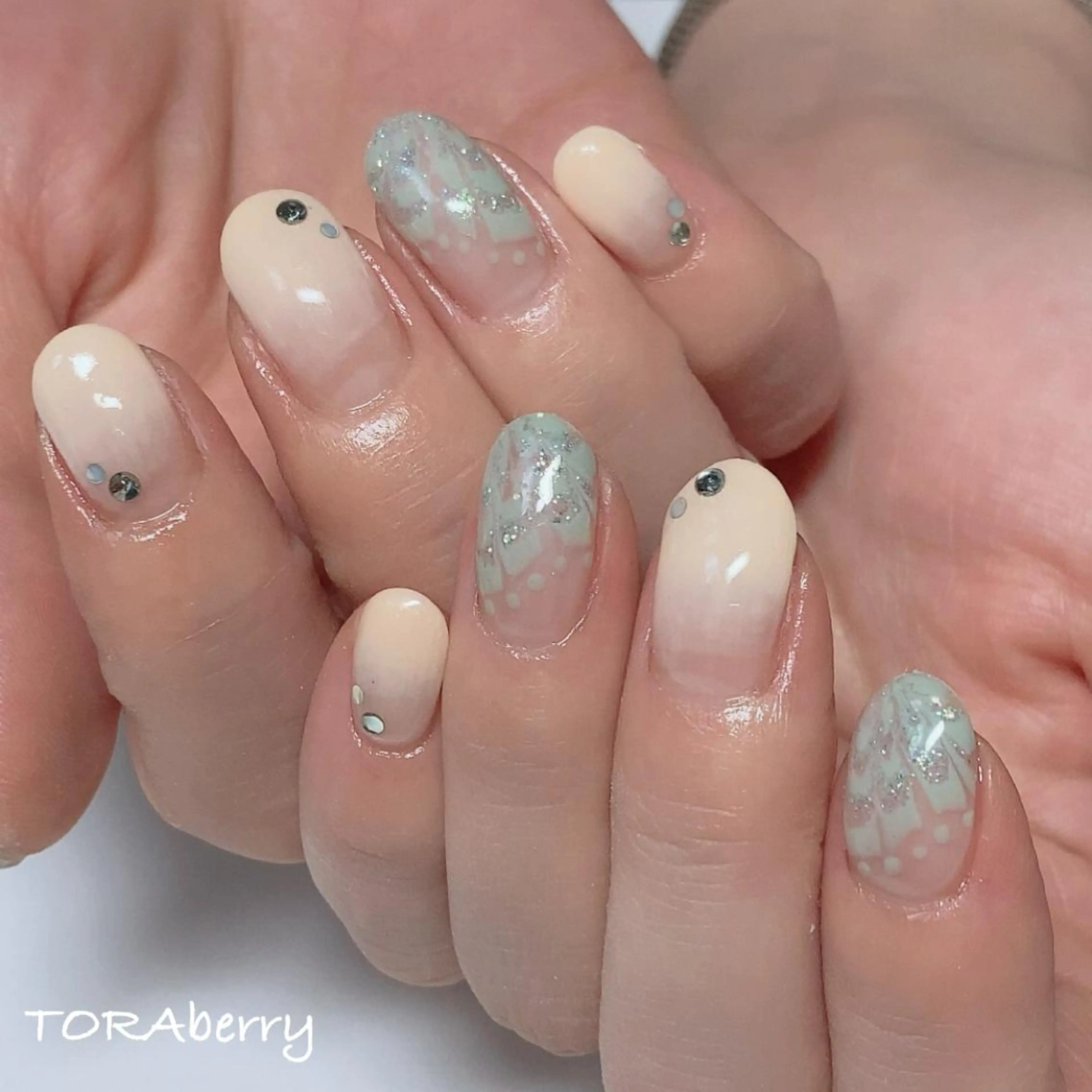 ネイル ハンドネイル ネイリスト なつみのネイルデザイン