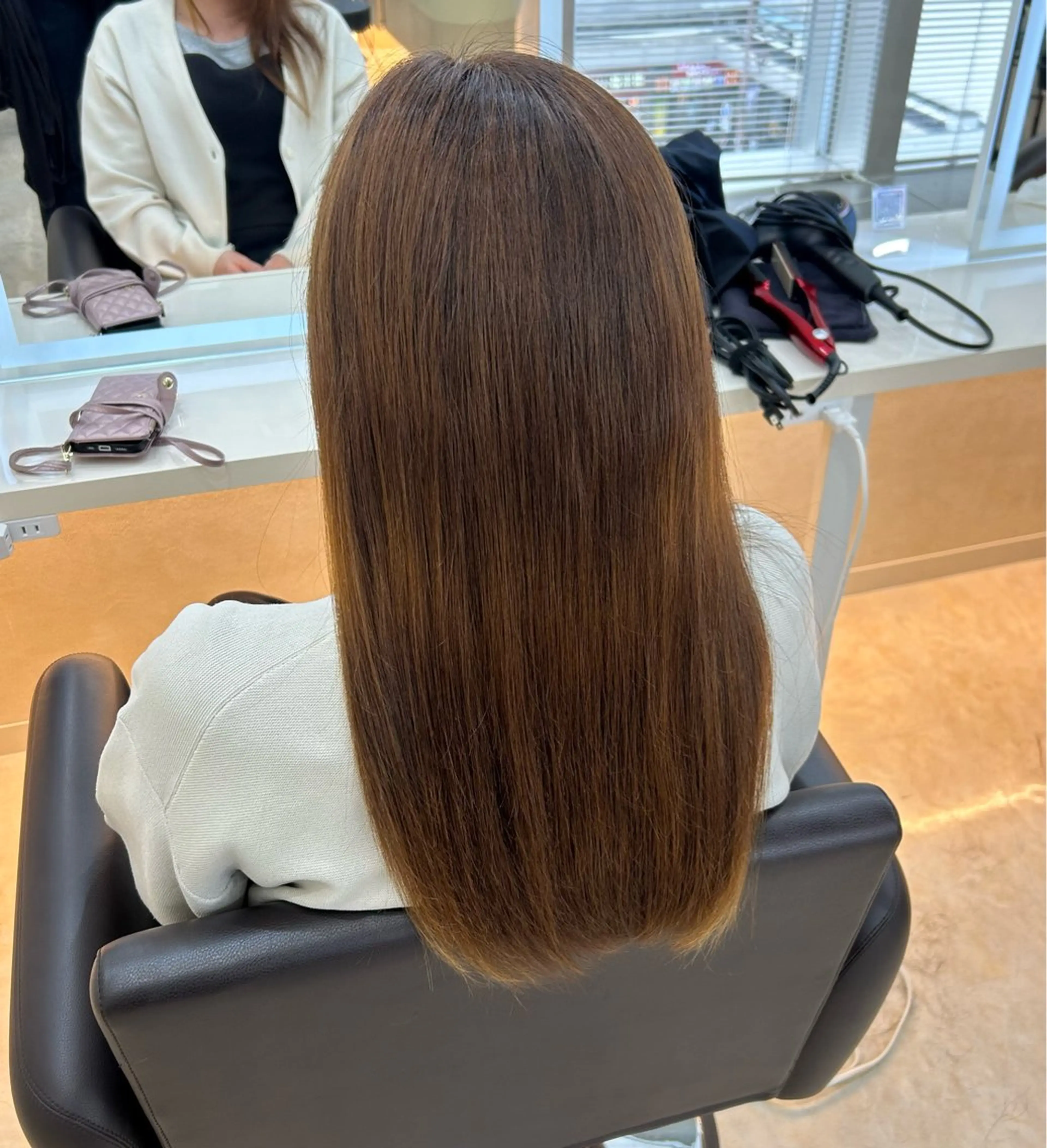 ロング カラー 大島 溜冬のヘアスタイル