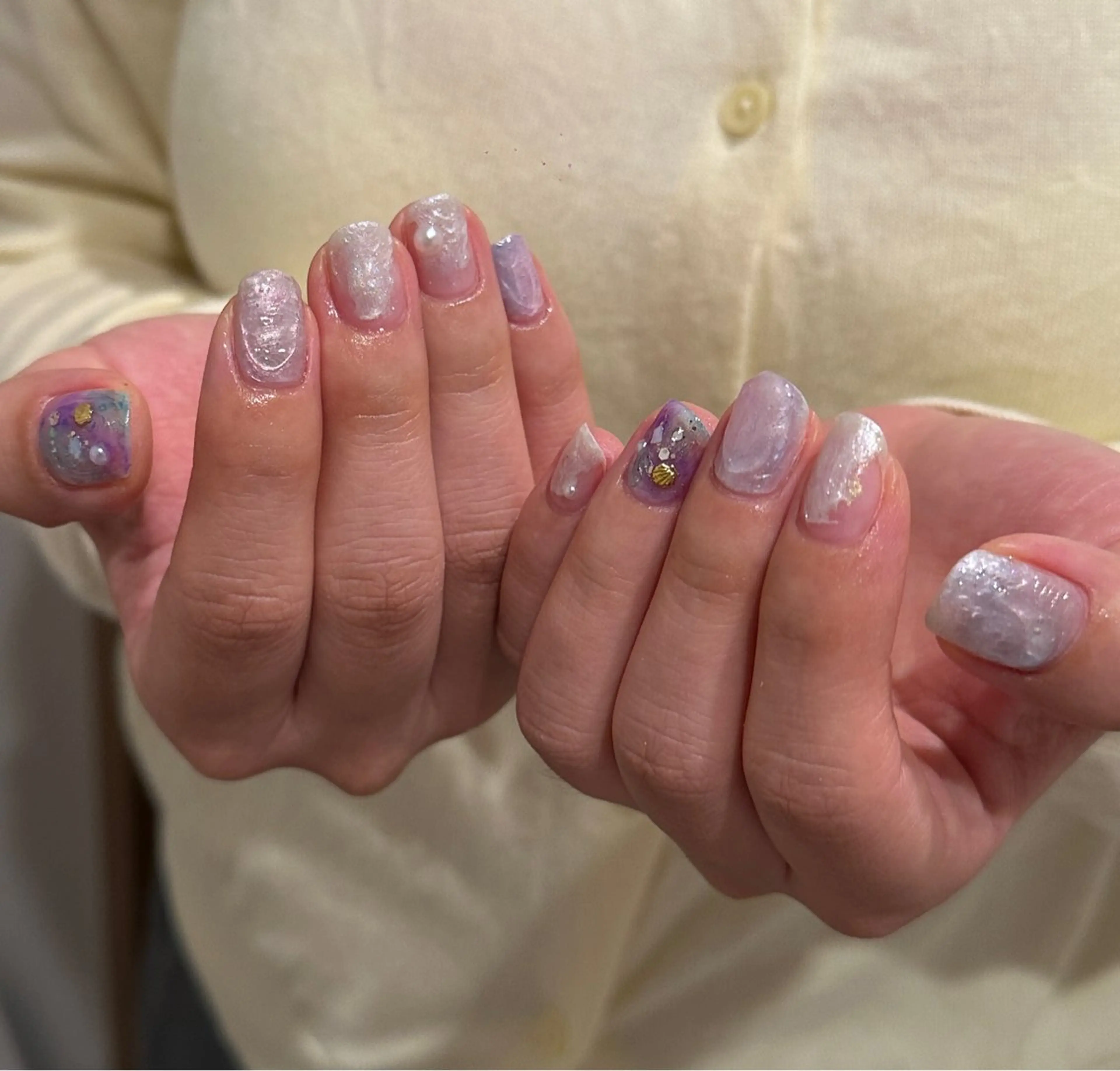 ネイル ハンドネイル 🎀 Hiyubi._.nail 🫧所属・🎀フェイ フェイ🫧💗のネイルデザイン