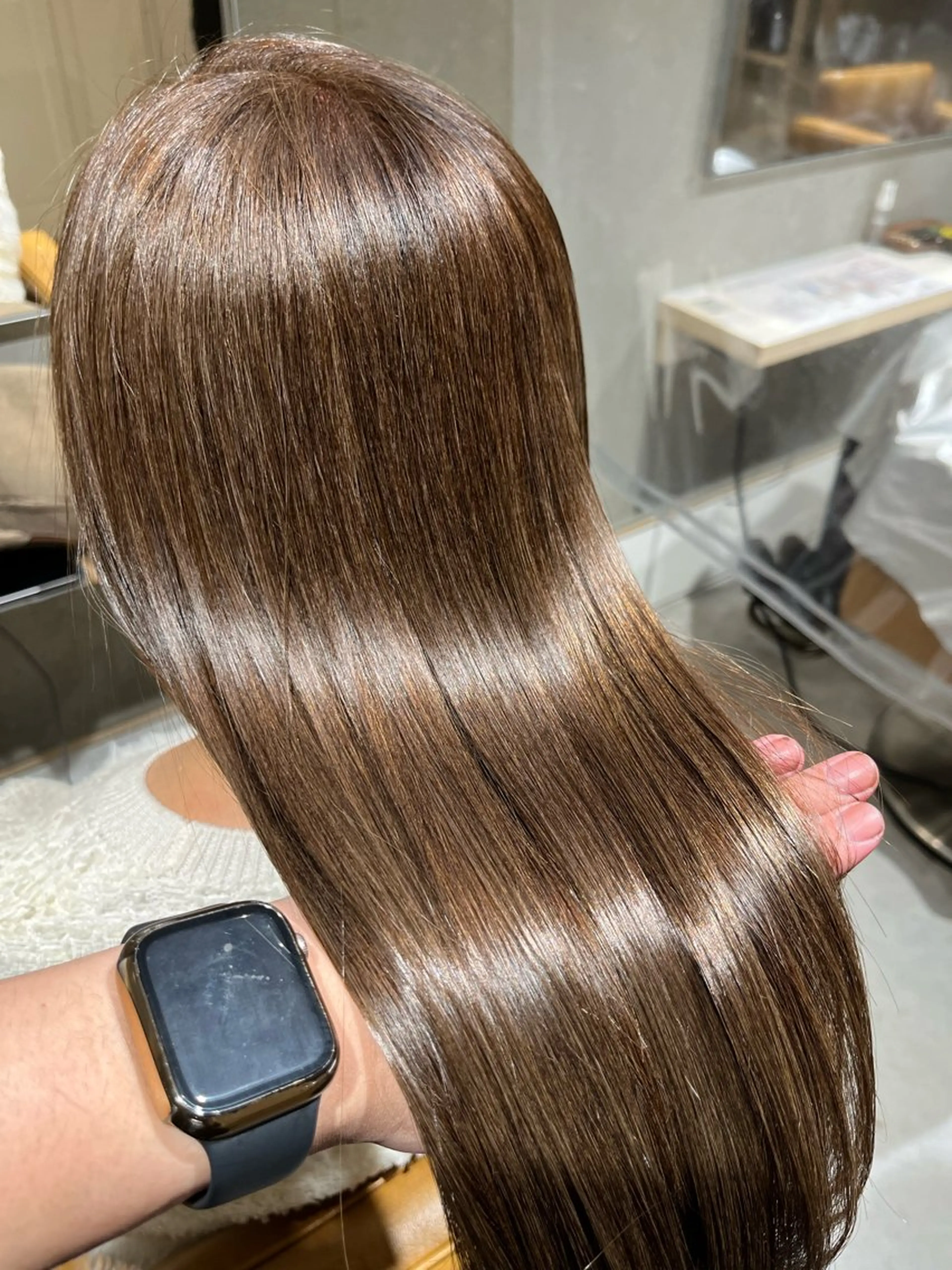 セミロング カラー ケアカラー イルミナカラー 縮毛矯正 トリートメント 艶髪ブリーチ/レイヤ ー/竹本幸希のヘアスタイル