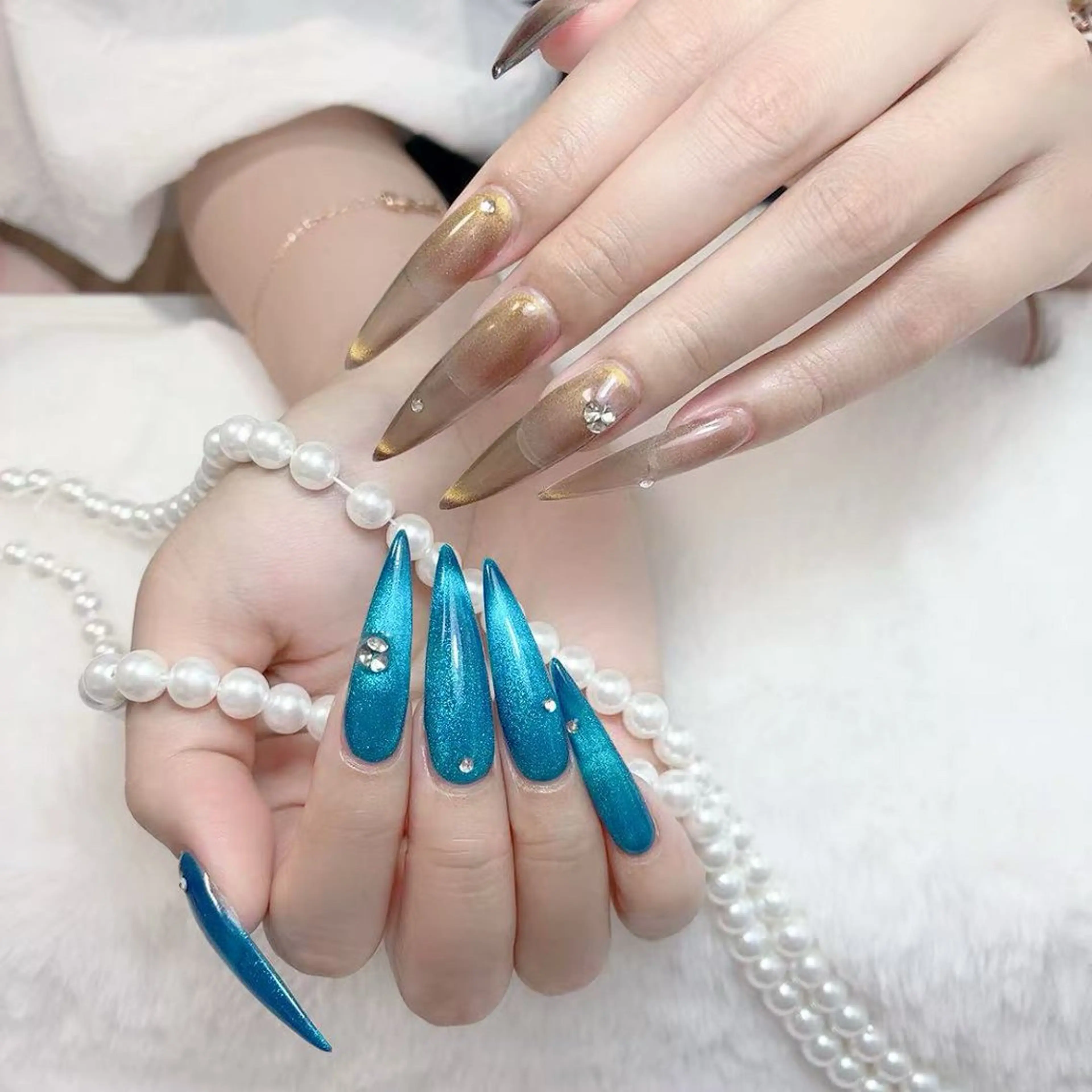 ネイル アートネイル フットネイル ジェルネイル マグネットネイル パラジェル ハンドネイル B·U Nail大宮 長さだし専門店のネイルデザイン