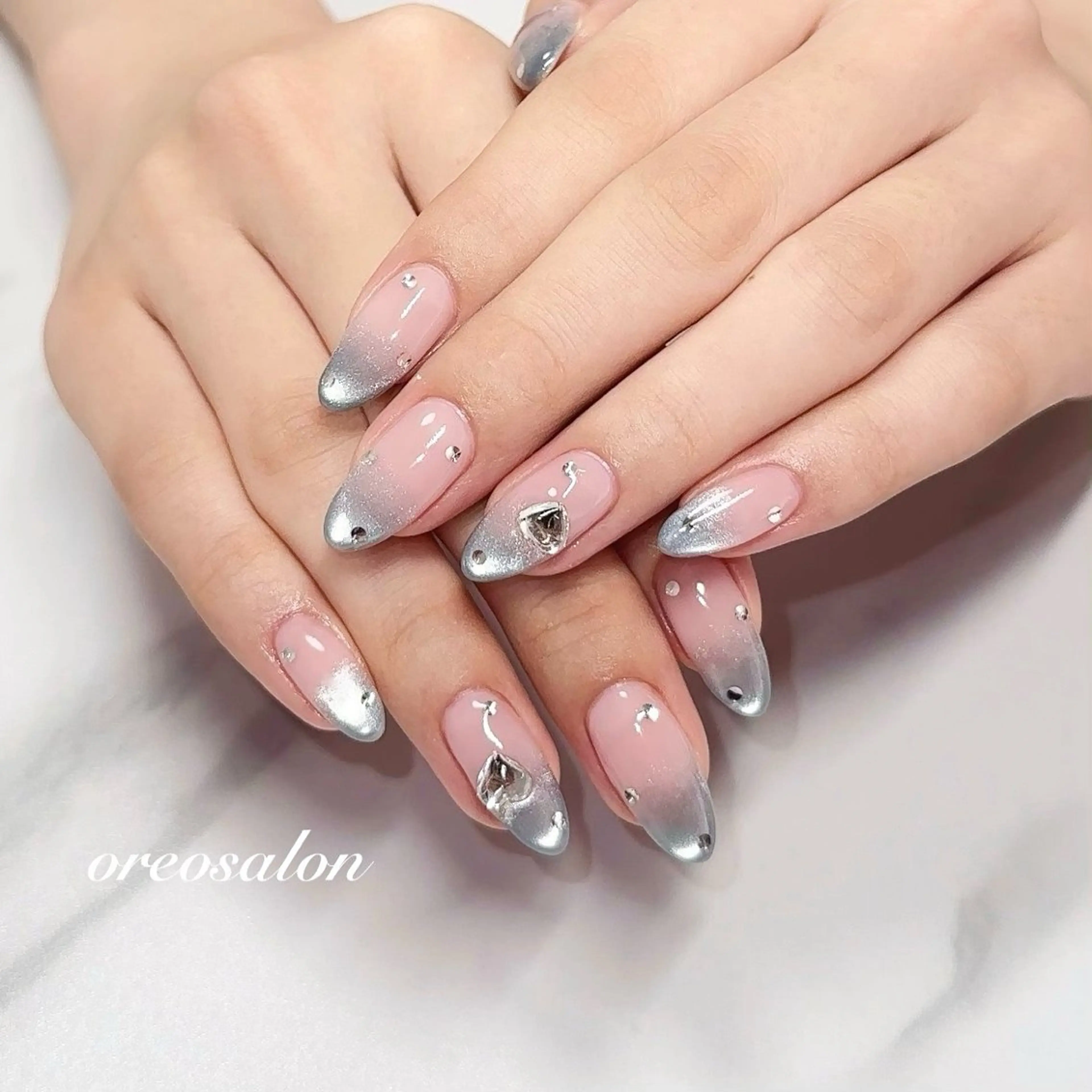 ネイル フラッシュネイル ジェルネイル ガーリー ハート キラキラネイル oreo salon miyu 池袋のネイルデザイン