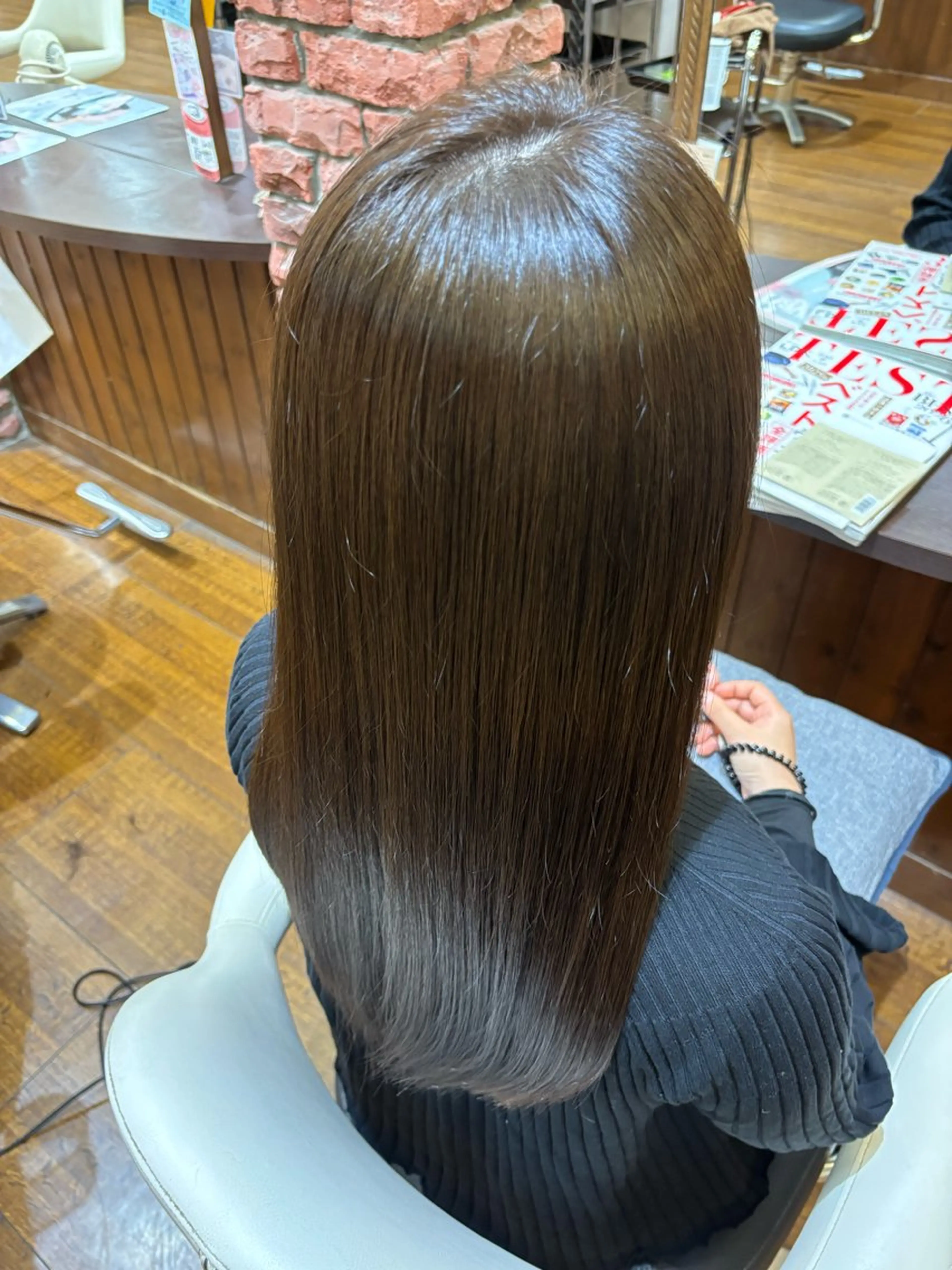 ロング カット ヘアカラー トリートメント 片桐 巧貴のヘアスタイル