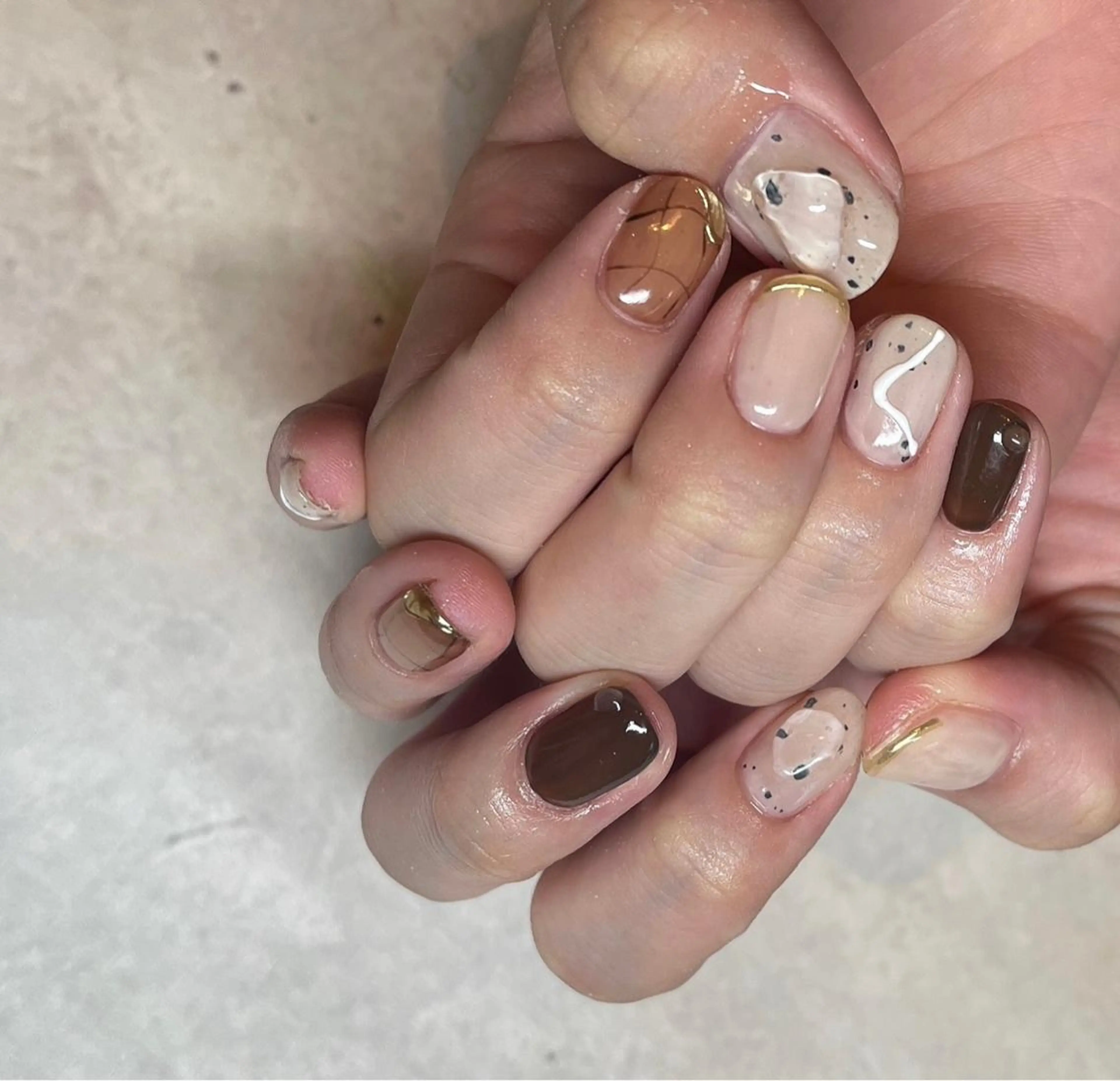 ネイル ブラウン 持ち込み フリーランス¨̮⃝ ネイリストOKADAのネイルデザイン
