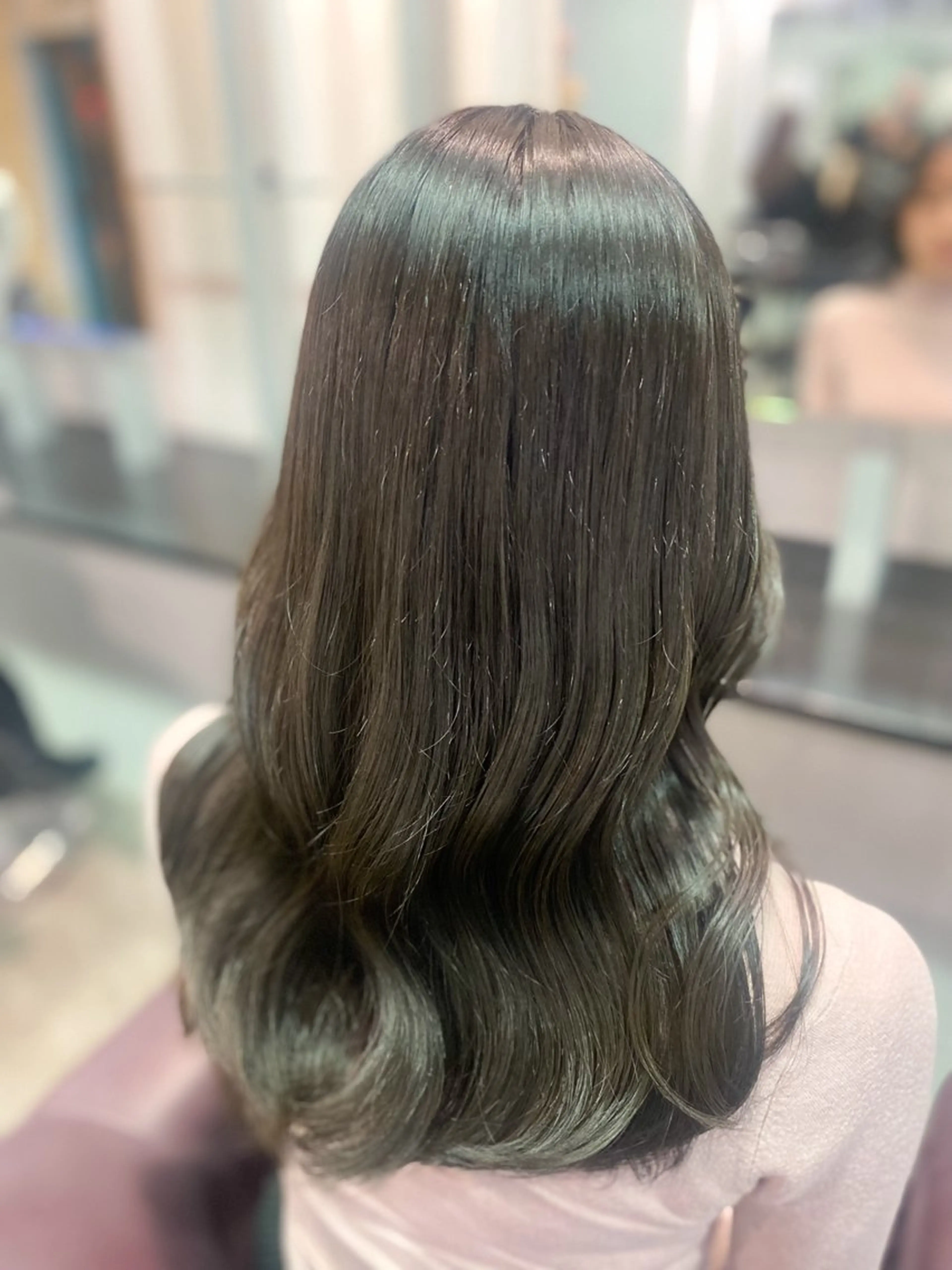 セミロング カラー グレージュ オリーブグレージュ オリーブグレー カット ヘアカラー トリートメント ✴︎赤み除去カラー daichi✴︎のヘアスタイル