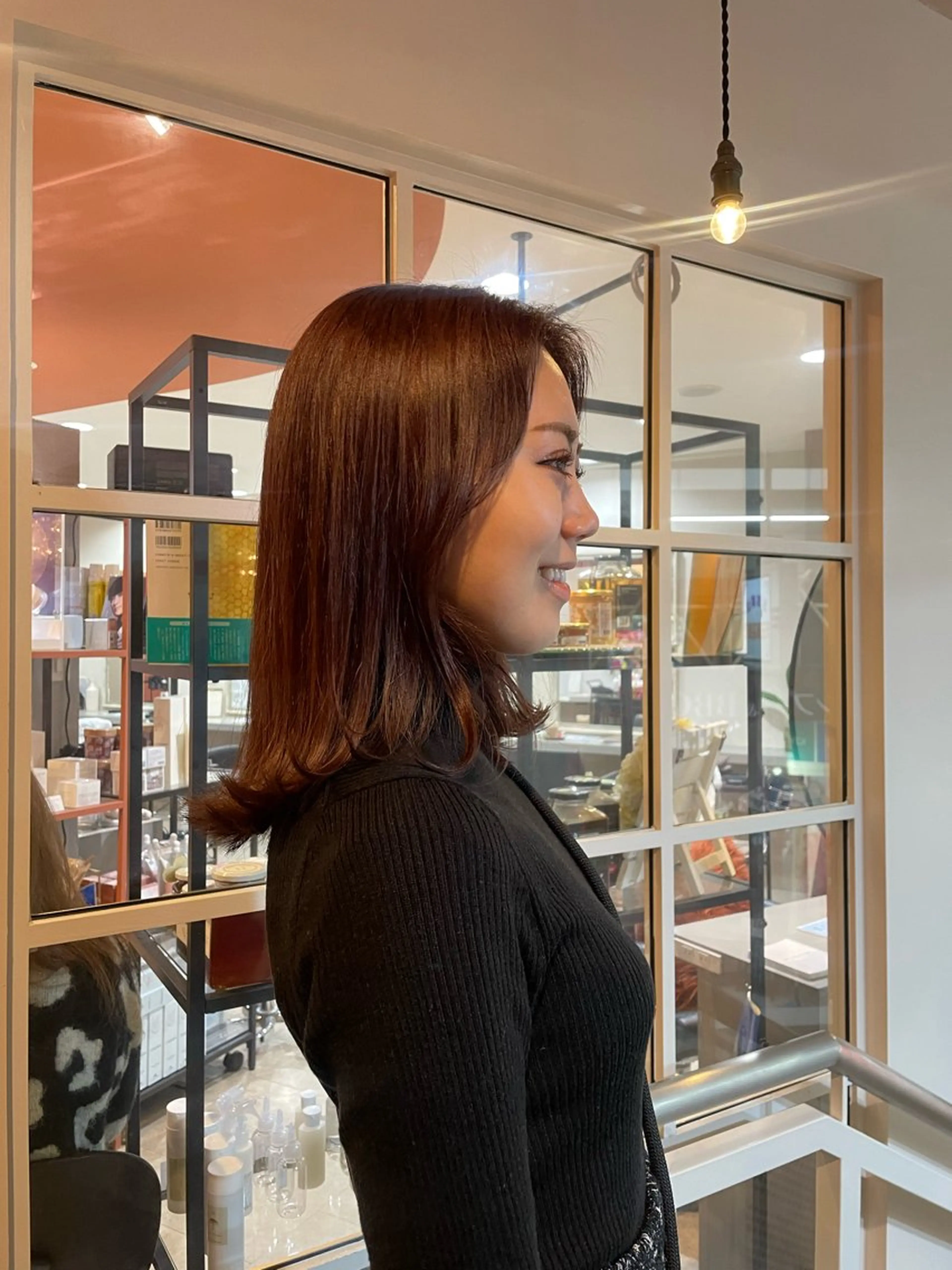 セミロング パーマ 佐藤 永夏のヘアスタイル