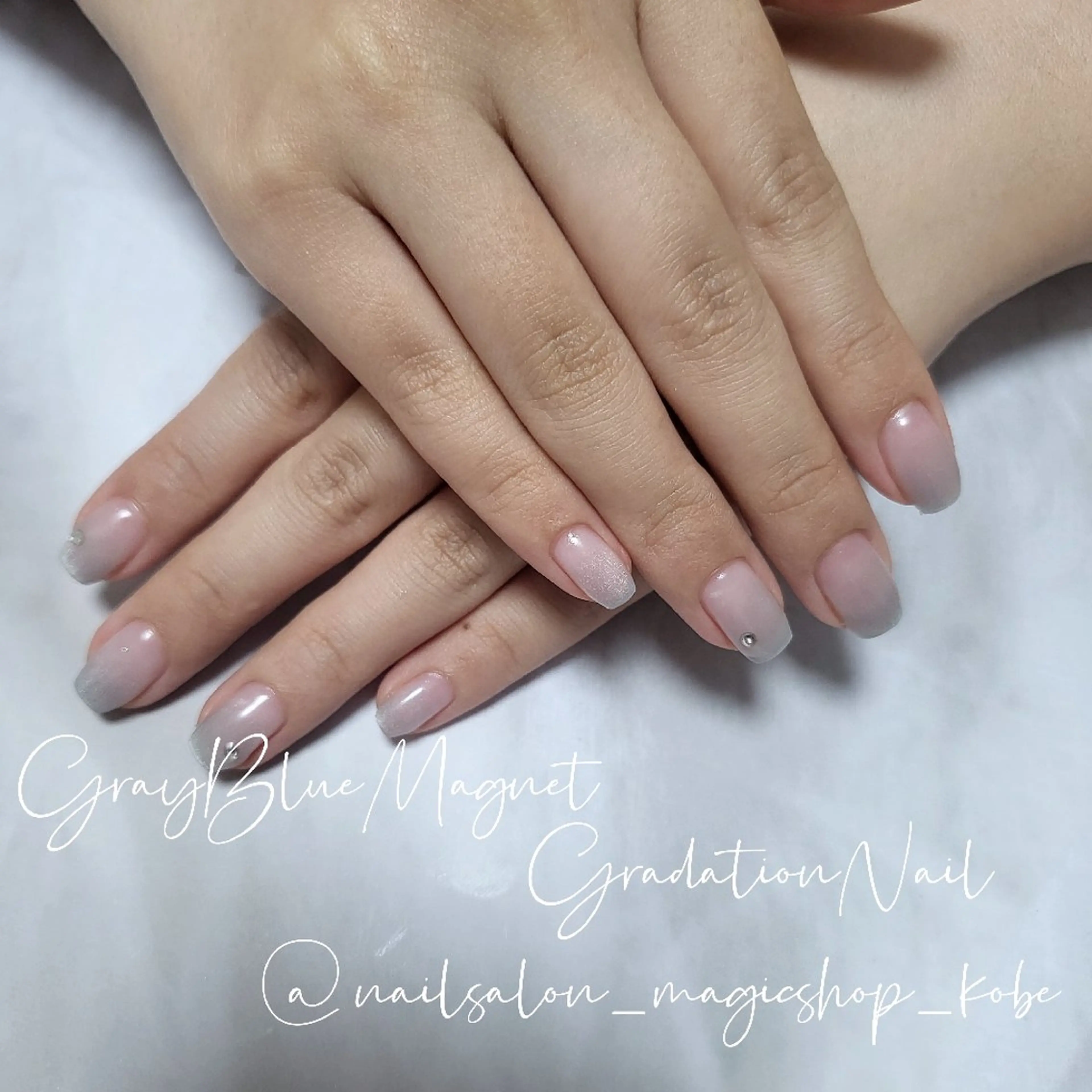 ネイル ブルー ジェルネイル グラデーション マグネットネイル シンプルネイル ハンドネイル Nailsalon MagicShopのネイルデザイン