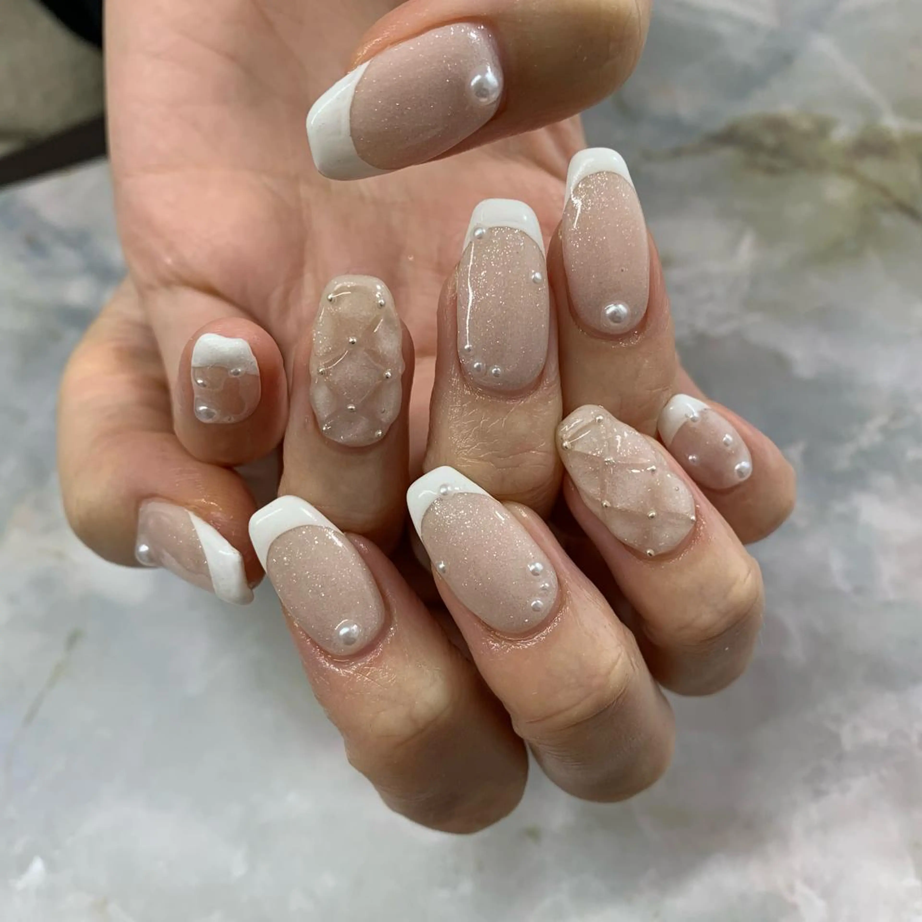 ネイル マツエク・マツパ アイブロウ ワンホンマツエク フレンチネイル ワンホンネイル pu muのネイルデザイン