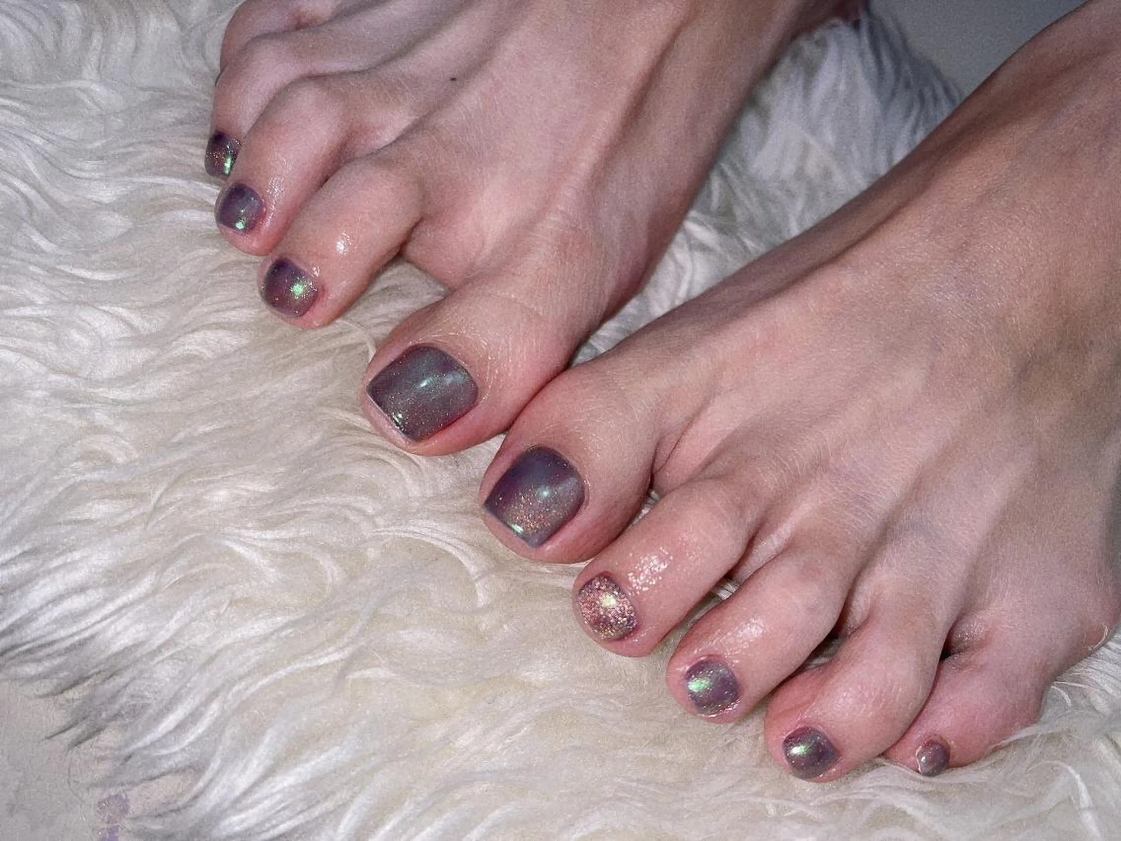 ネイル オーロラネイル 長さ出し フットネイル フレンチネイル ジェルネイル フットネイル Nail&eye Belire 新宿のネイルデザイン