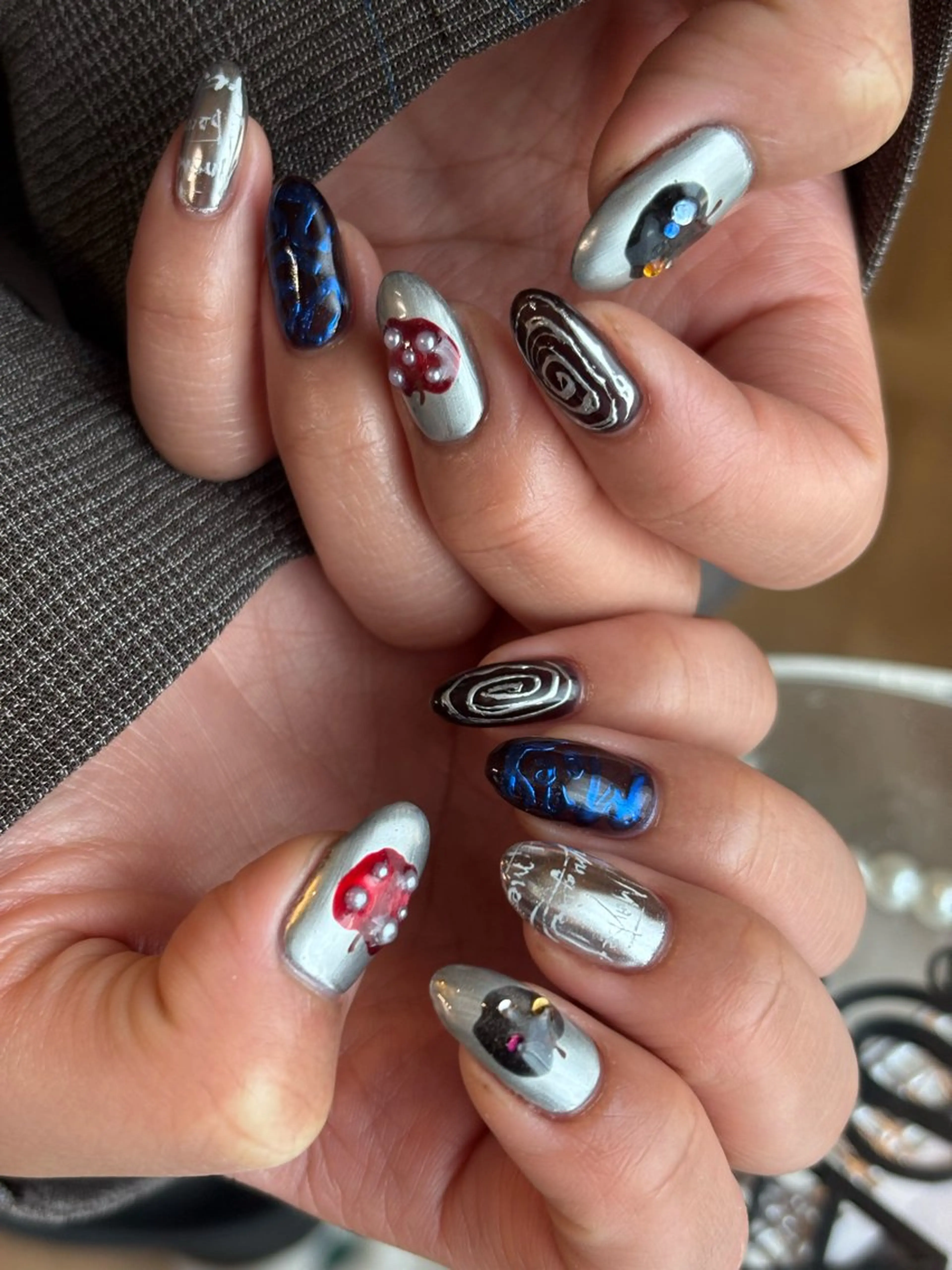 ネイル ハンドネイル .8 HAREのネイルデザイン