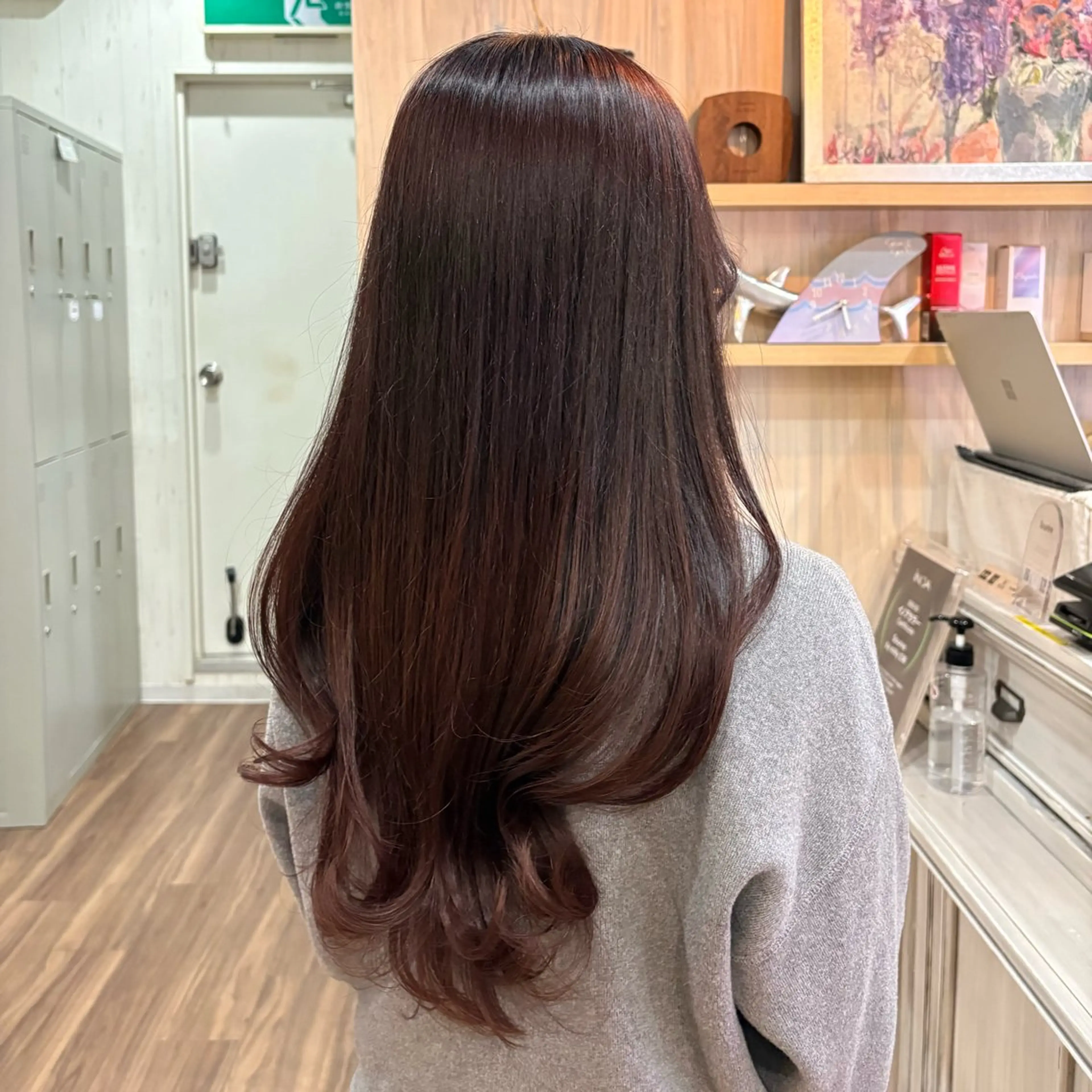 カラー ヘアカラー 友杉 香子のヘアスタイル