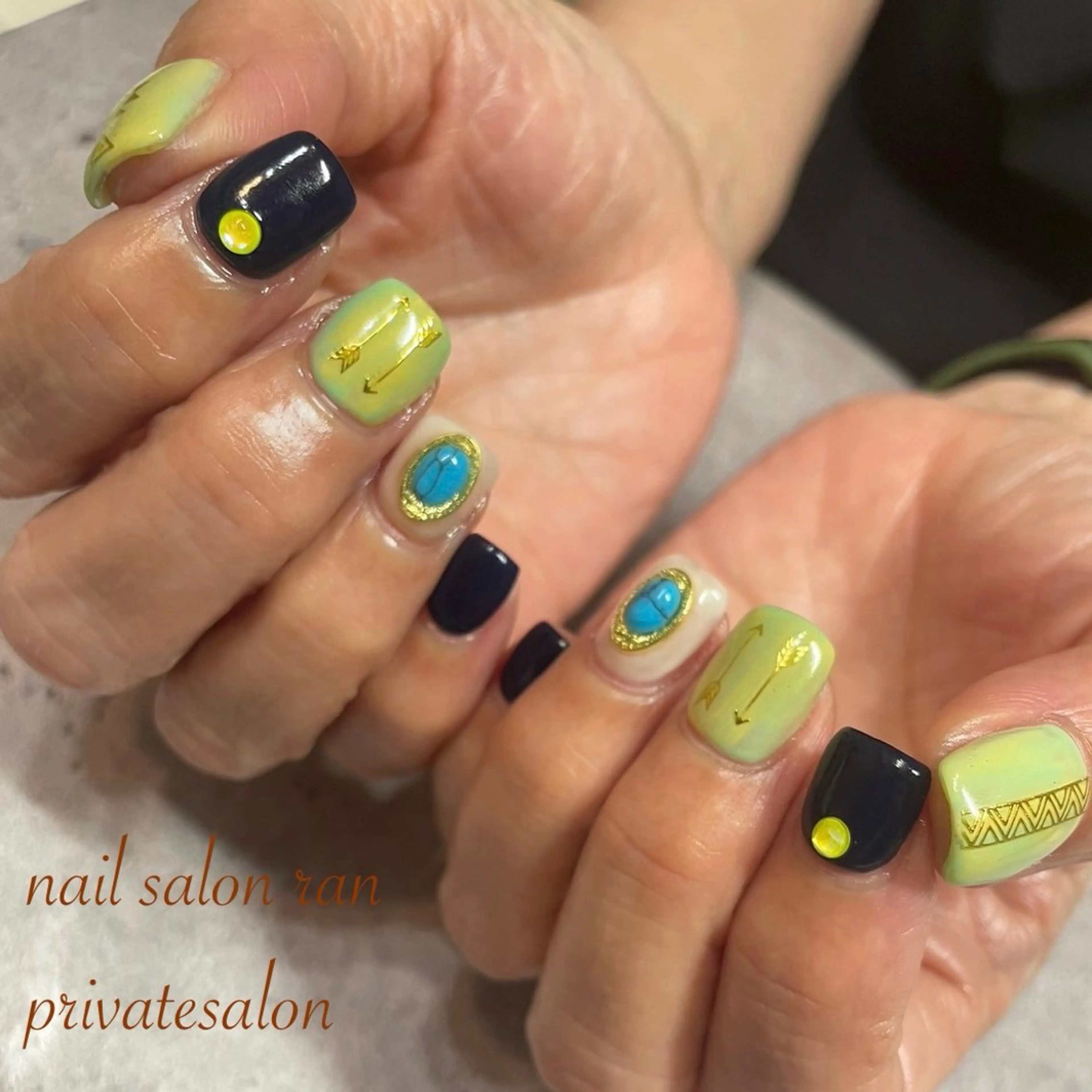 ネイル グリーン ハンドネイル ハンドケア nailsalon ranのネイルデザイン