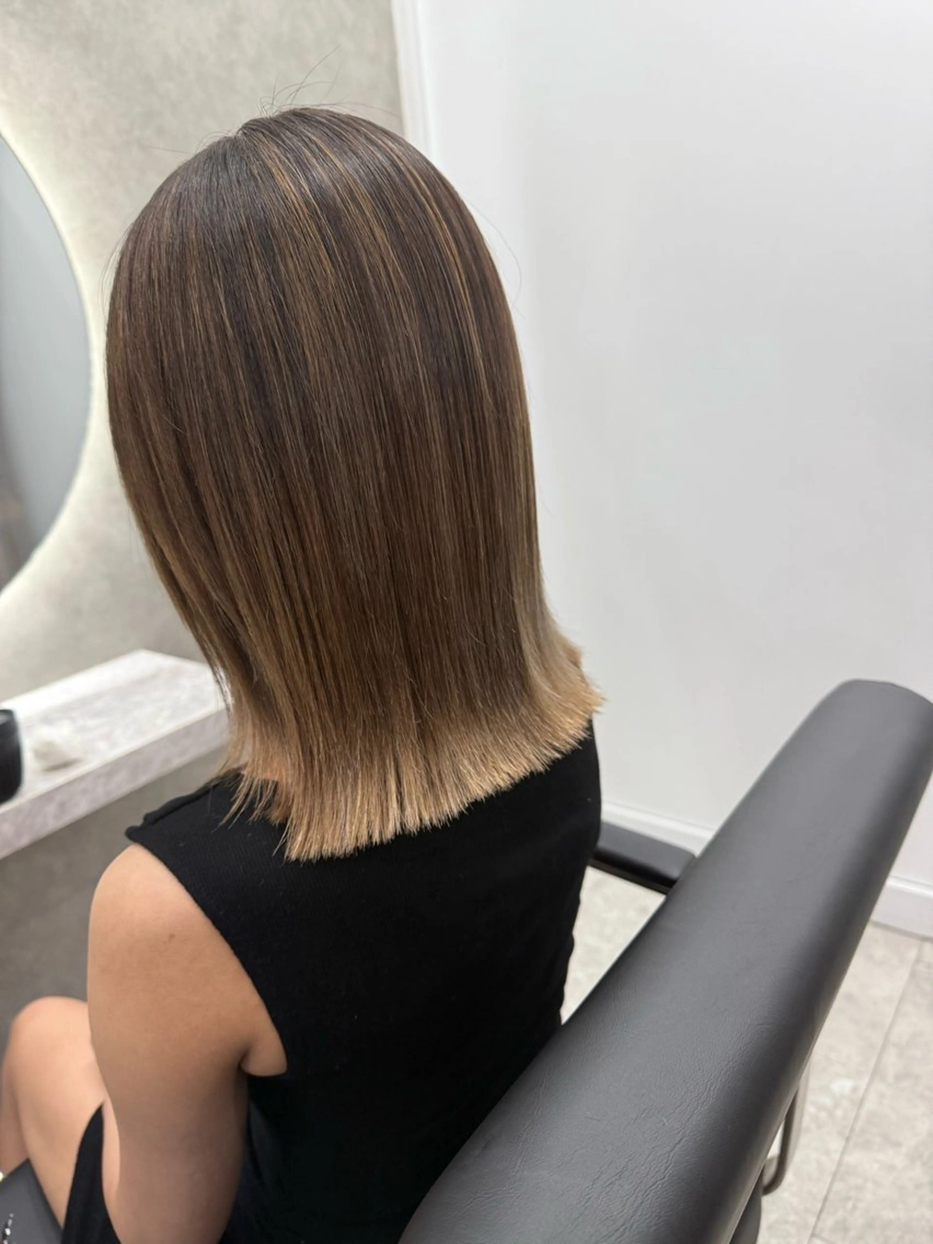 ミディアム カラー ハイライトカラー ハイライト トリートメント 髪質改善/縮毛矯正/ ブリーチ/荊尾のヘアスタイル