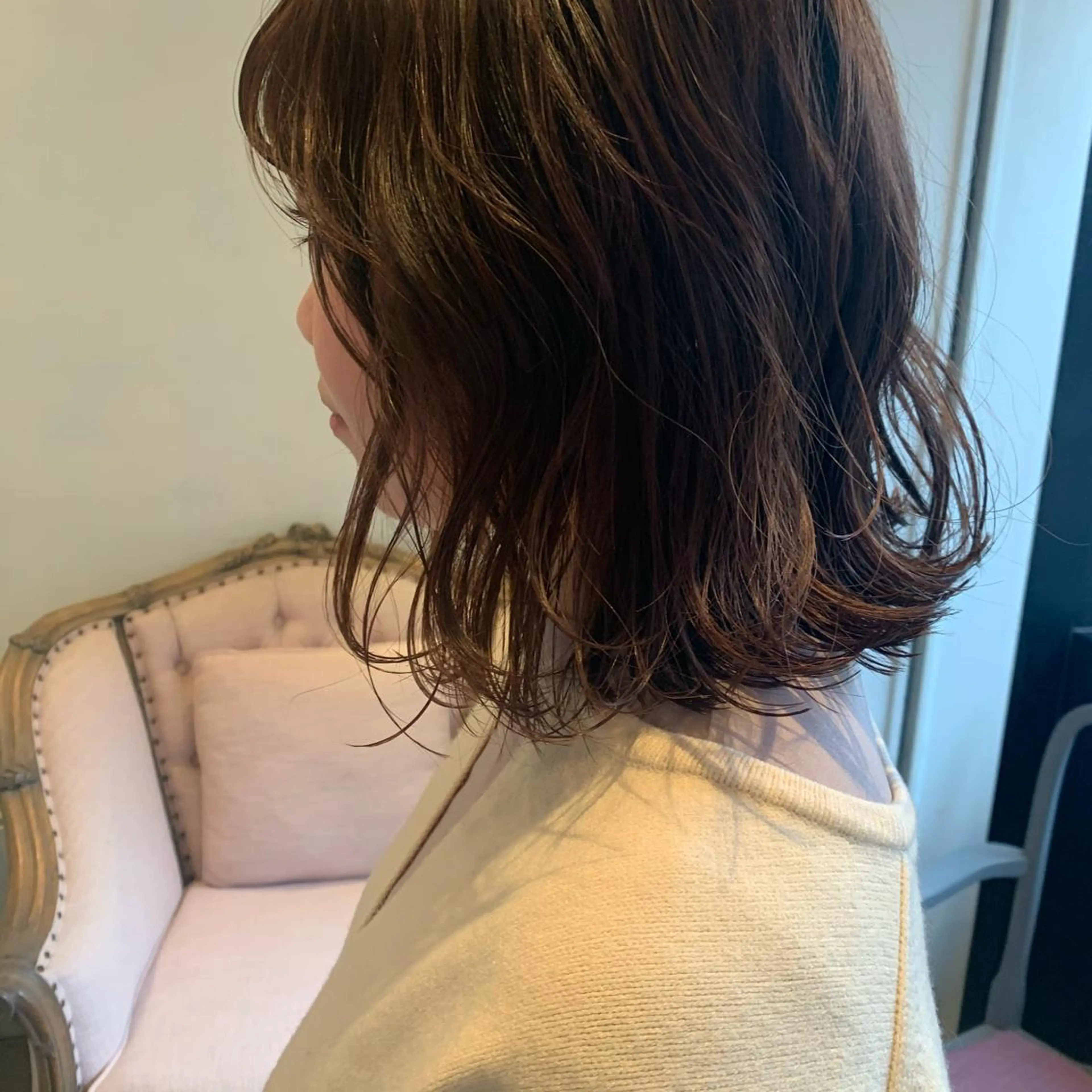ミディアム カラー SAKINO. ベージュカラーのヘアスタイル