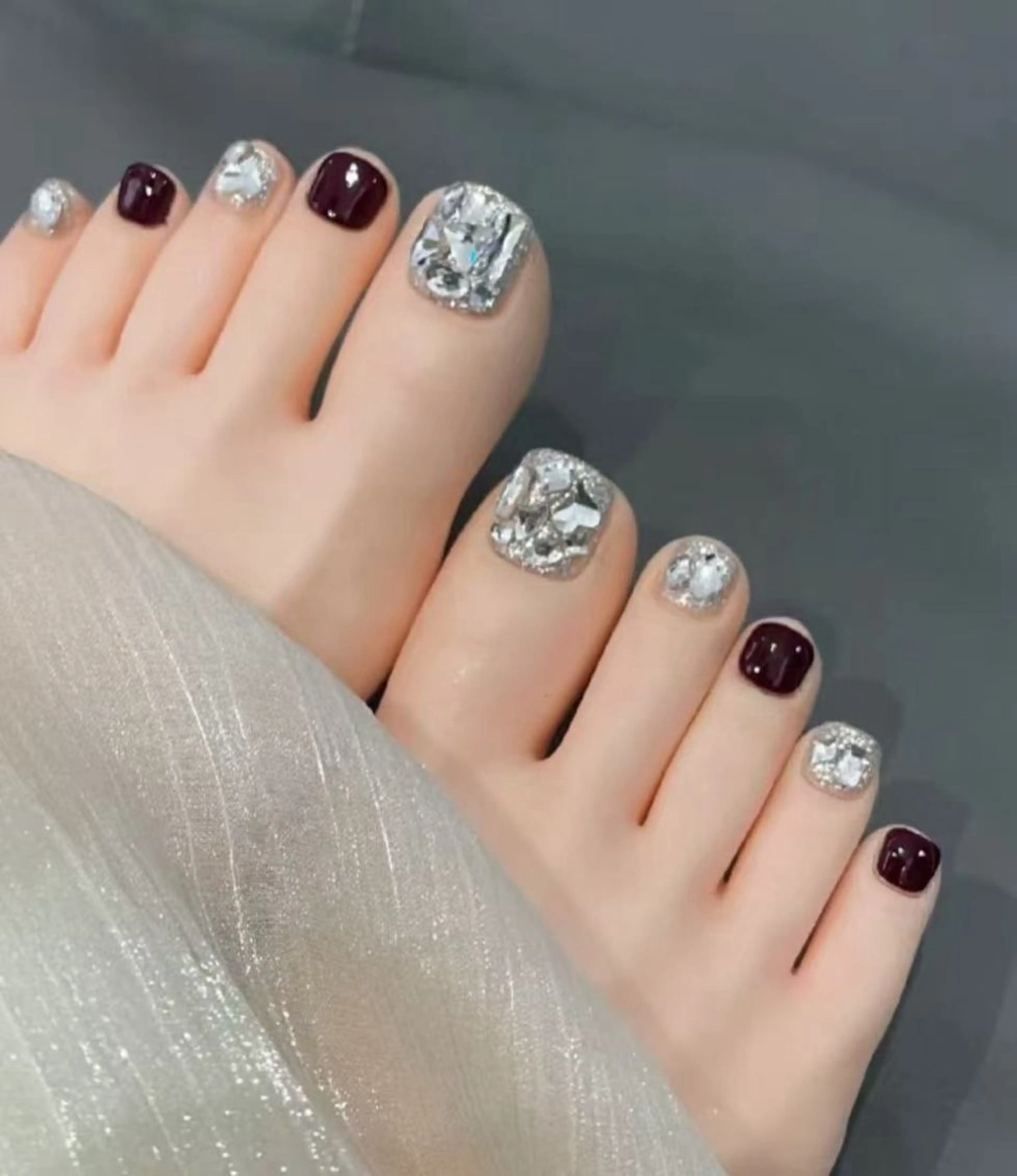 ネイル アートネイル オーロラネイル チークネイル フレンチネイル ガラスフレンチ フットネイル 🎀YooLi Nail salonのネイルデザイン