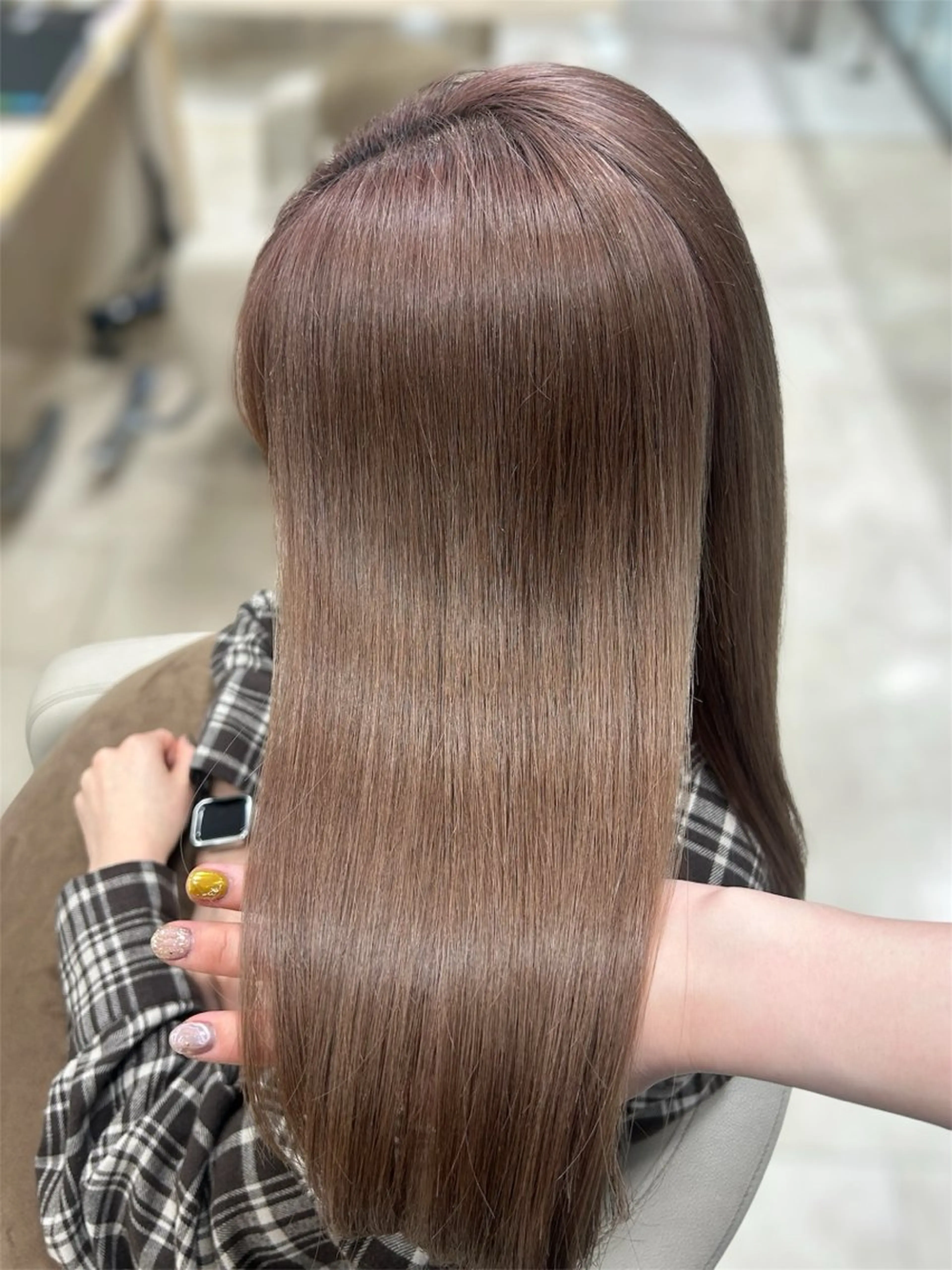 ロング カラー ヘアカラー トリートメント ヘアセット ベージュ/つや髪/ レイヤー／ゆいなのヘアスタイル