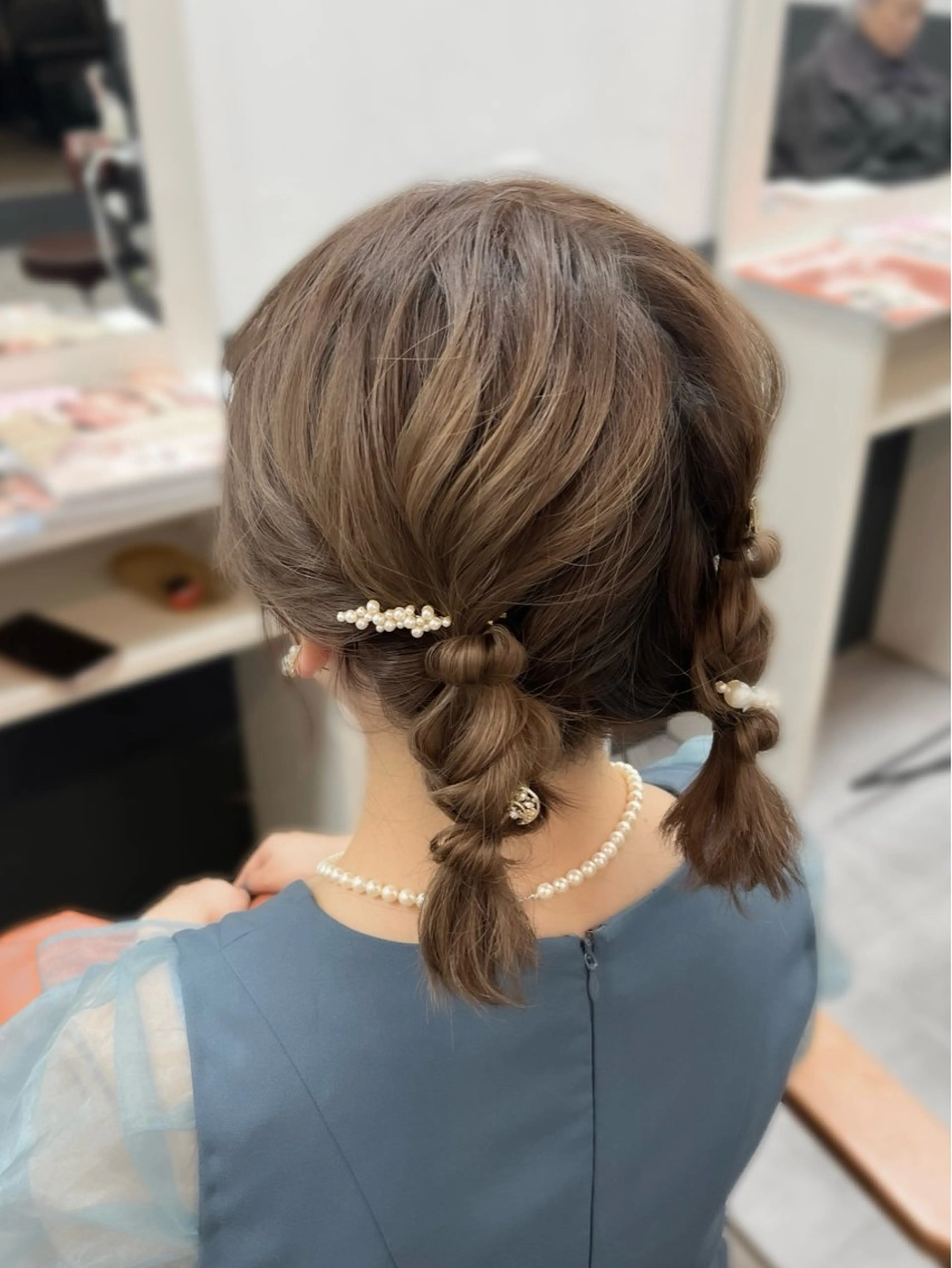 ショート カラー ヘアアレンジ ヘアセット hazuki🐈‍⬛ 透明感カラーのヘアスタイル