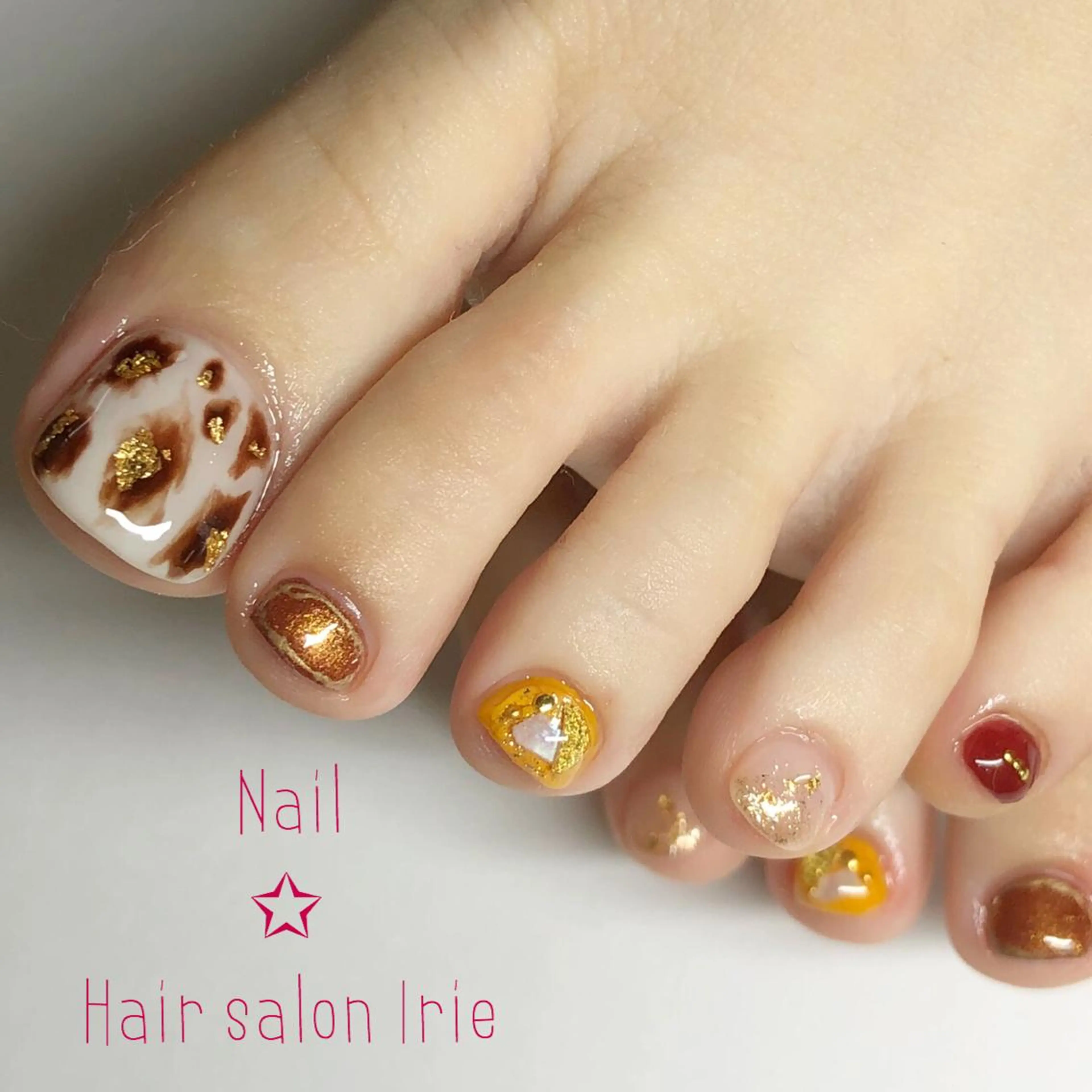 ネイル フットネイル 與儀 知佳のネイルデザイン