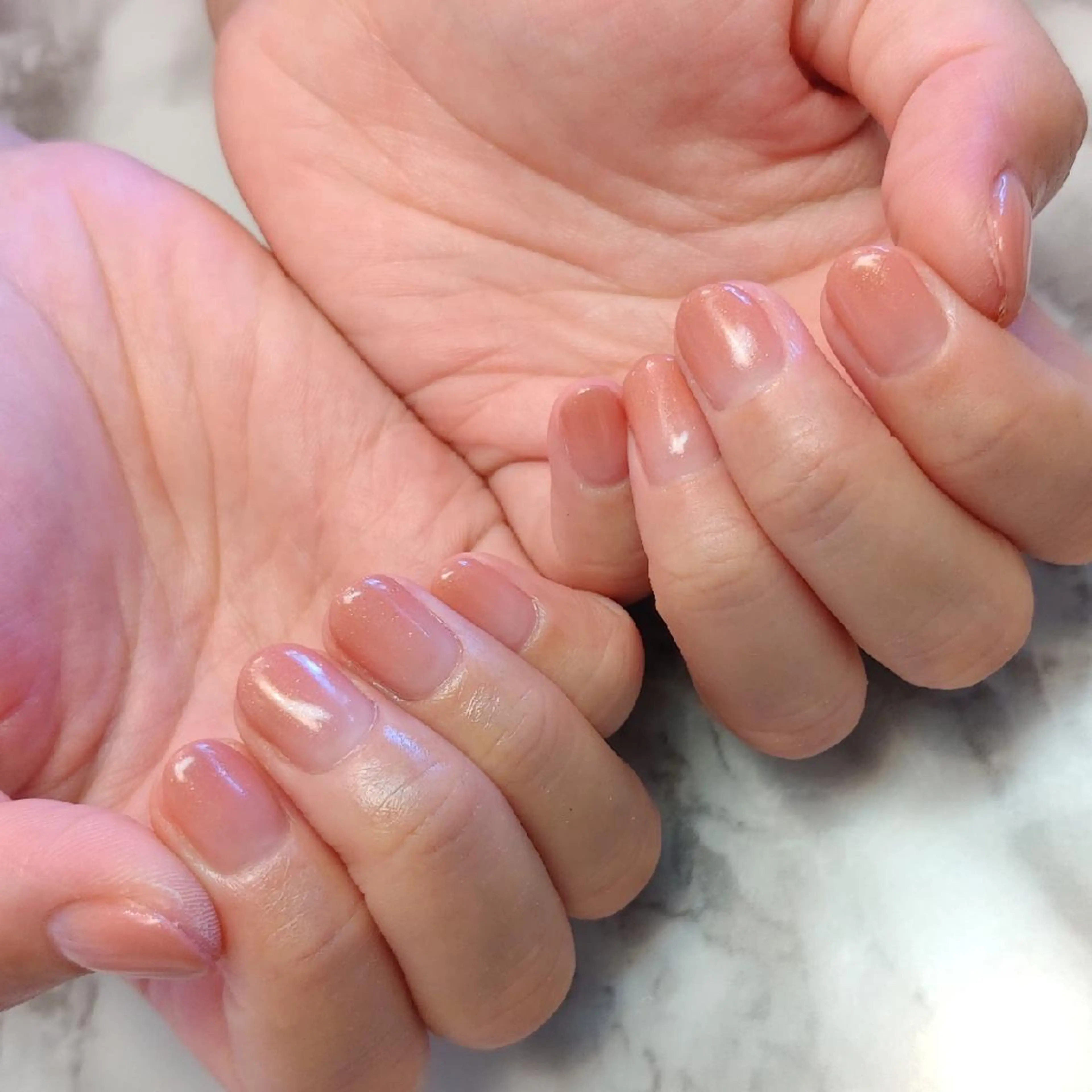 ネイル グラデーション ジェヌインネイル 河内のネイルデザイン