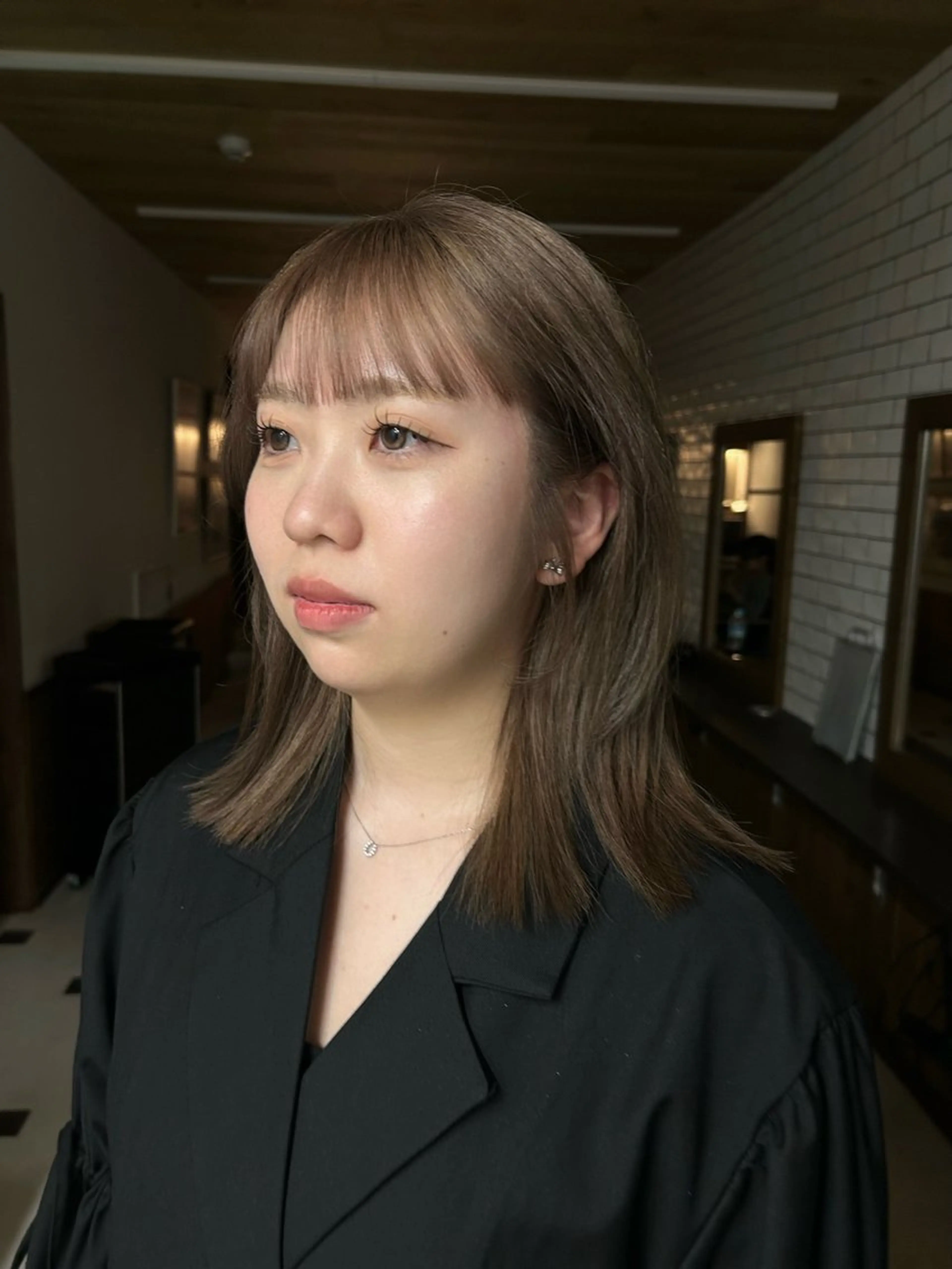 ミディアム カラー ブリーチ 透明感カラー グレージュ ヘアカラー ボブカット/ 透明感 カラー yuiのヘアスタイル