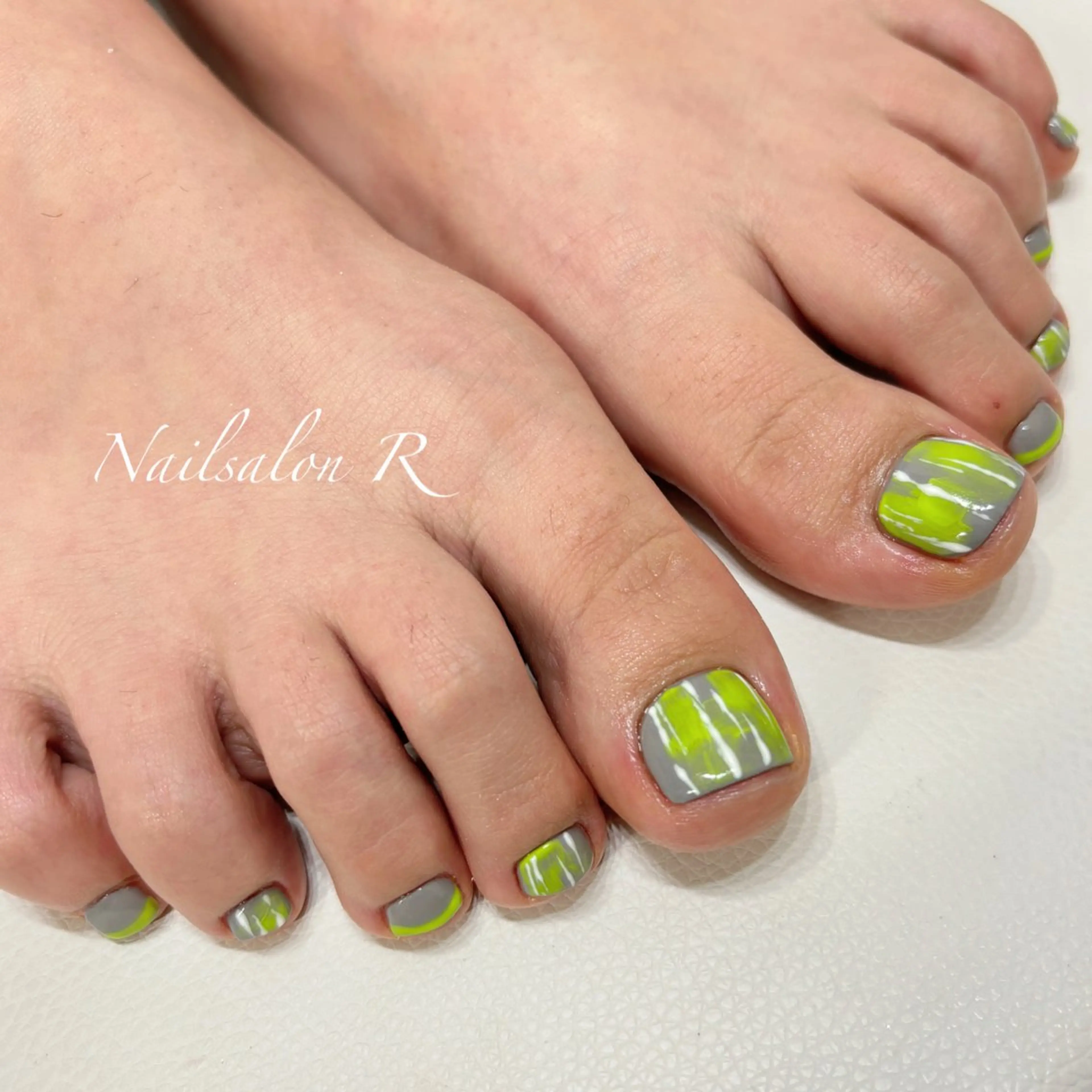 ネイル Nailsalon Ｒ《喜多見3分》のネイルデザイン