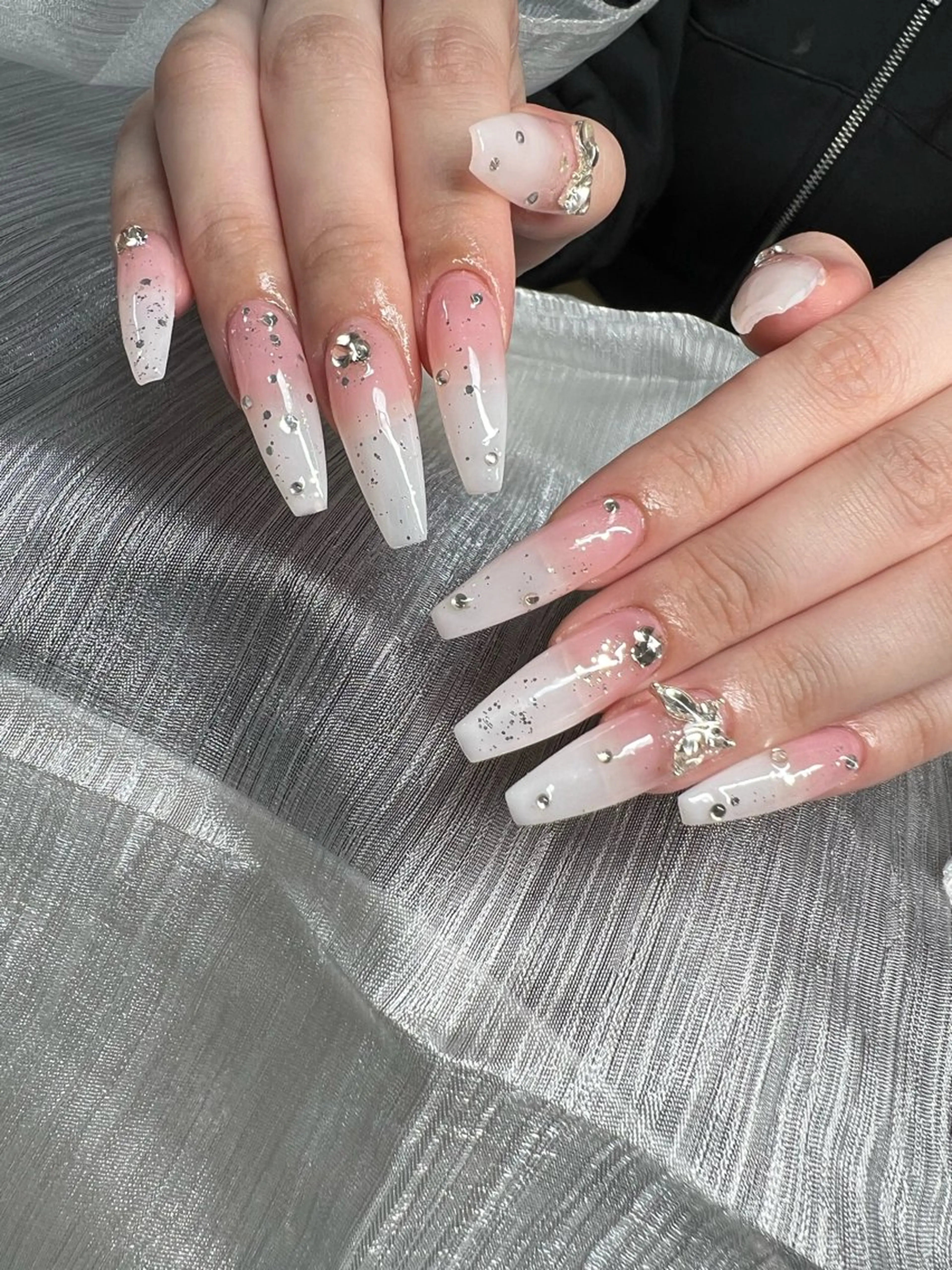 ネイル Lee Nailsのネイルデザイン
