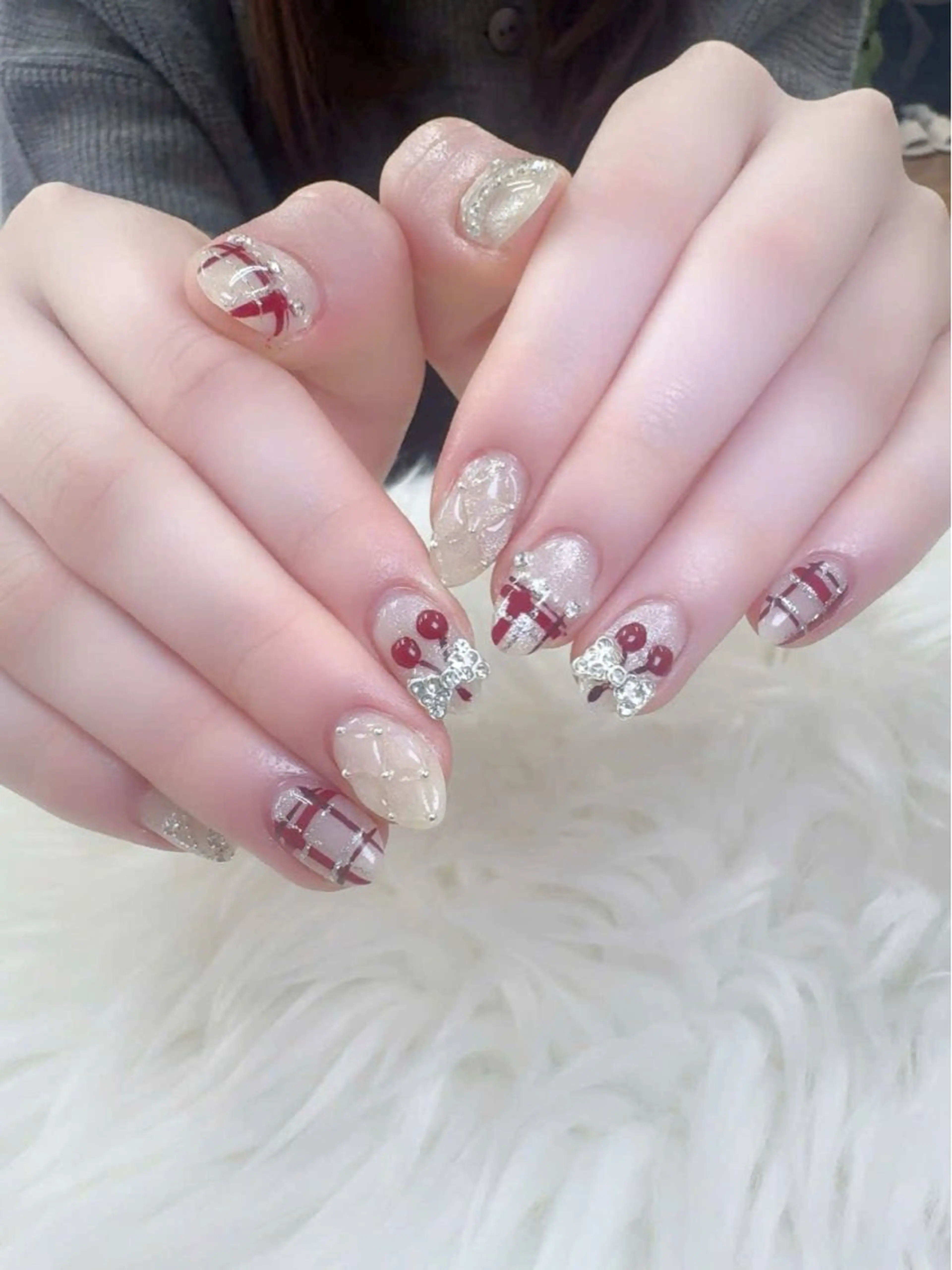 ネイル フレンチネイル グラデーション 韓国ネイル マグネットネイル ニュアンスネイル ハンドネイル ハンドケア Hara Nail 【持ち込みOK】のネイルデザイン