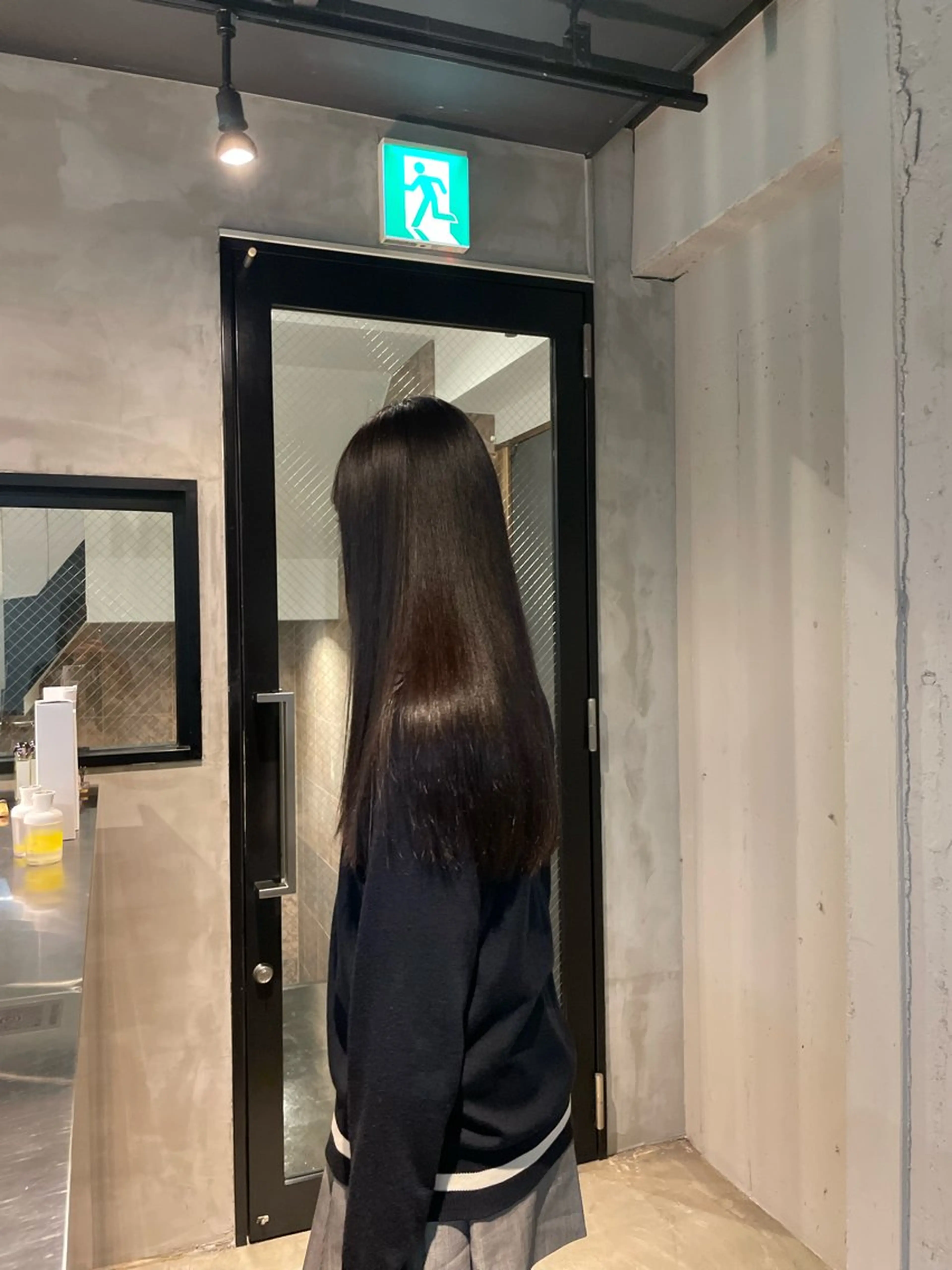 ロング 縮毛矯正 透明感・美髪 monsoワニベユナのヘアスタイル