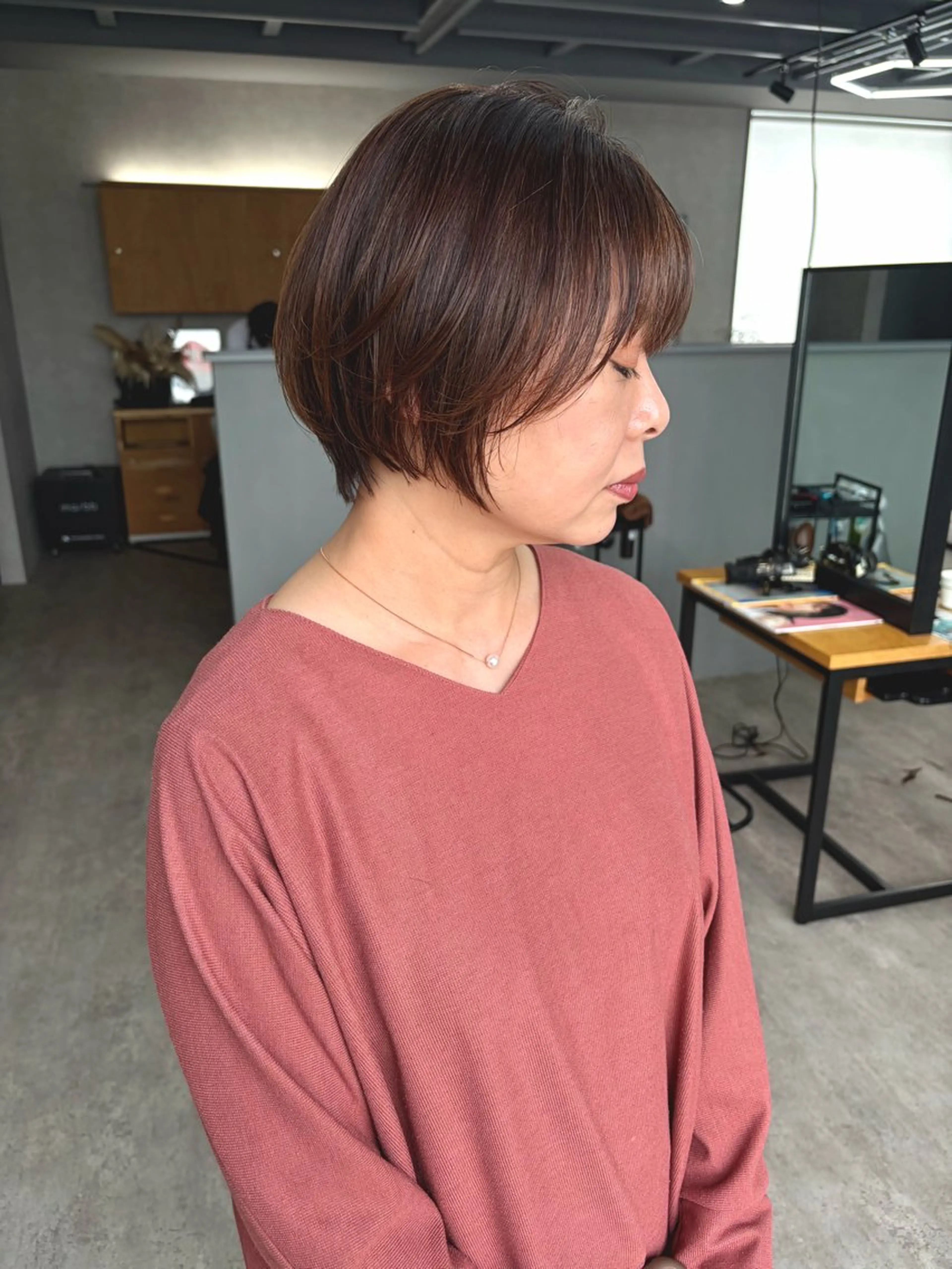 ショート カラー くびれヘア ショートヘア カット ヘアカラー トリートメント S. Hitomiのヘアスタイル