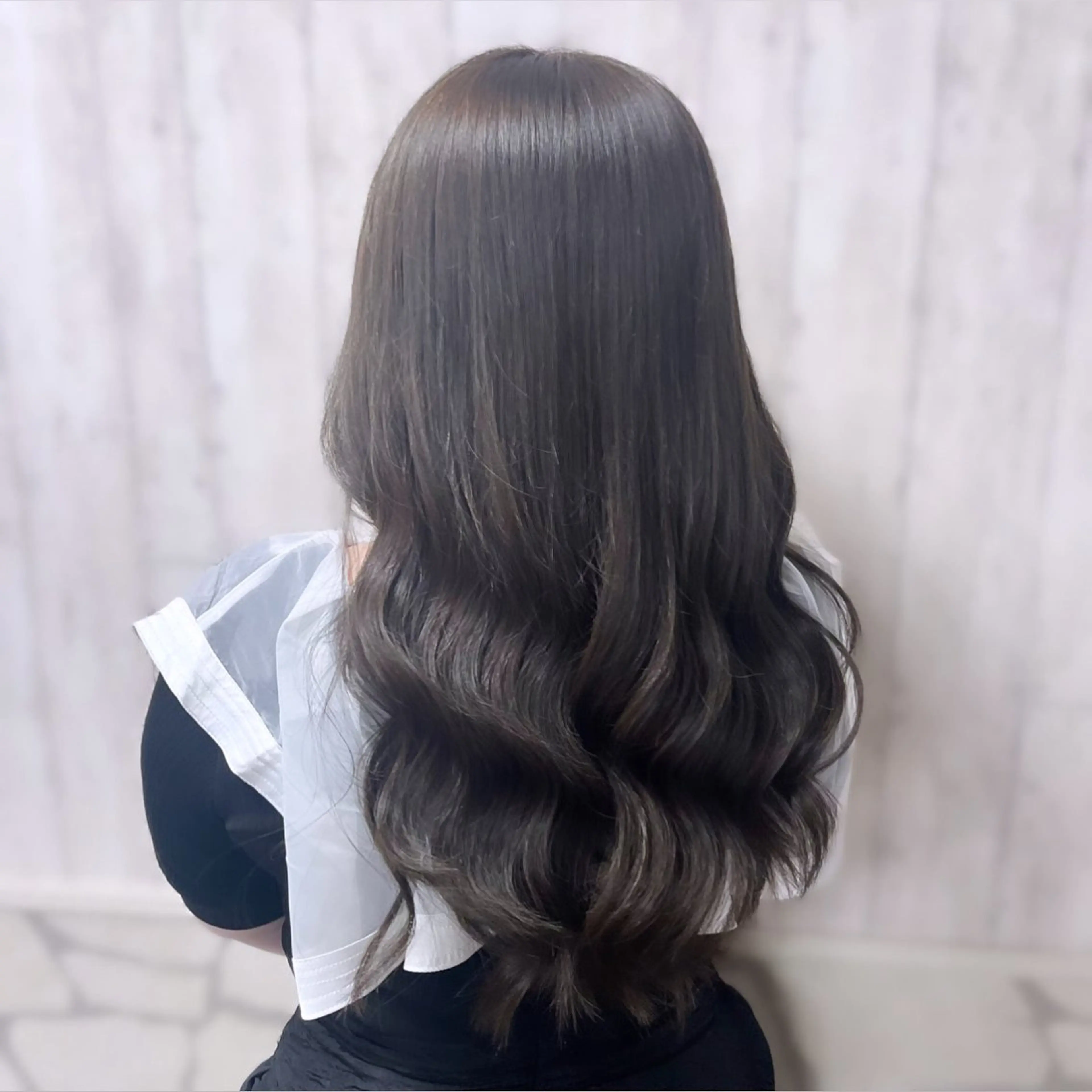 ロング カラー グレージュ オリーブグレージュ オリーブグレー tace新宿 めいのヘアスタイル