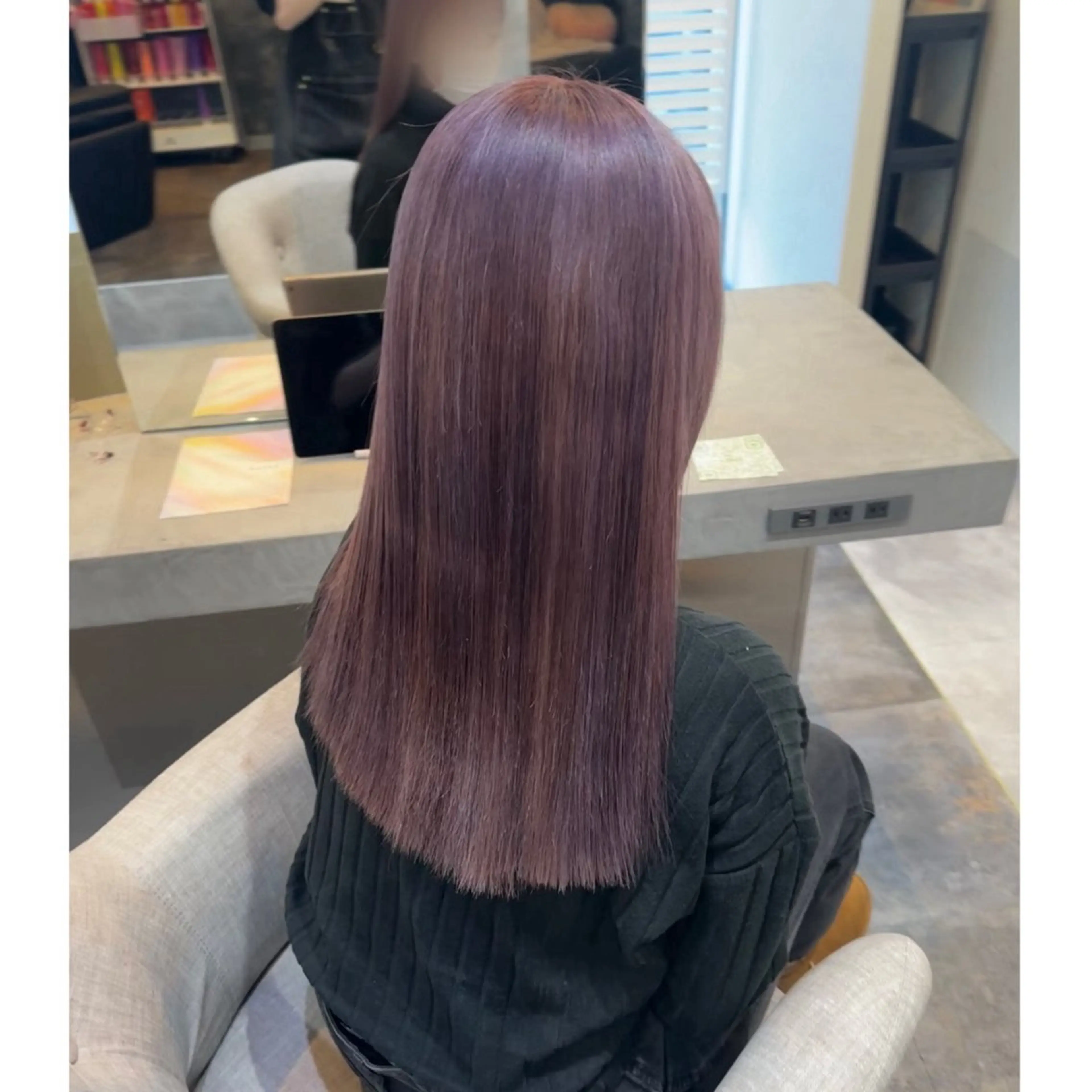 ロング カラー ブロンド ラベンダーカラー ヘアカラー 🖤kana/艶髪/ 韓国風暗髪カラー🖤のヘアスタイル