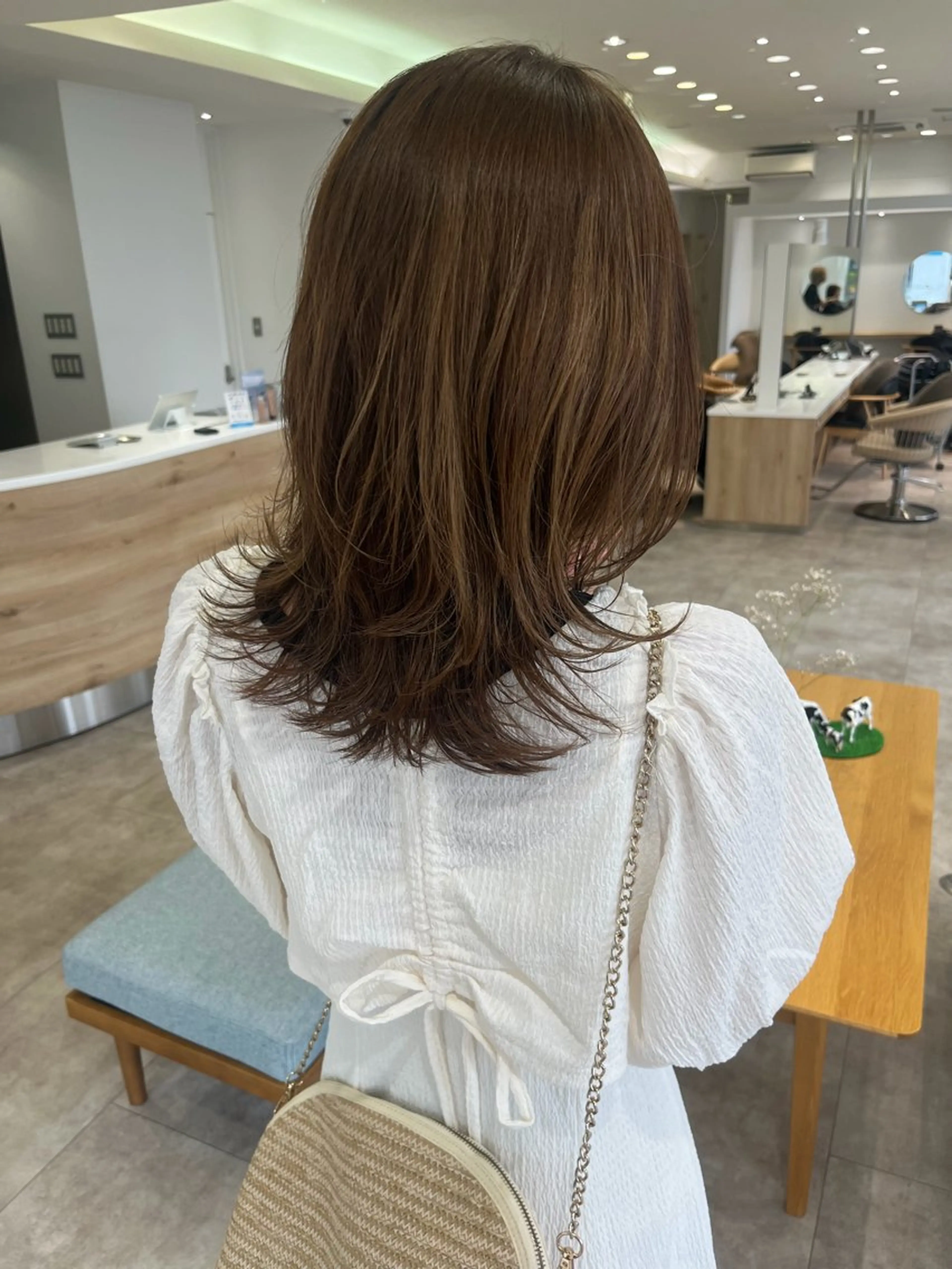 セミロング カラー 切りっぱなしボブ ブリーチ 透明感カラー ダブルカラー ハイトーンカラー ヘアカラー トリートメント cana カナ/レイヤーカットのヘアスタイル